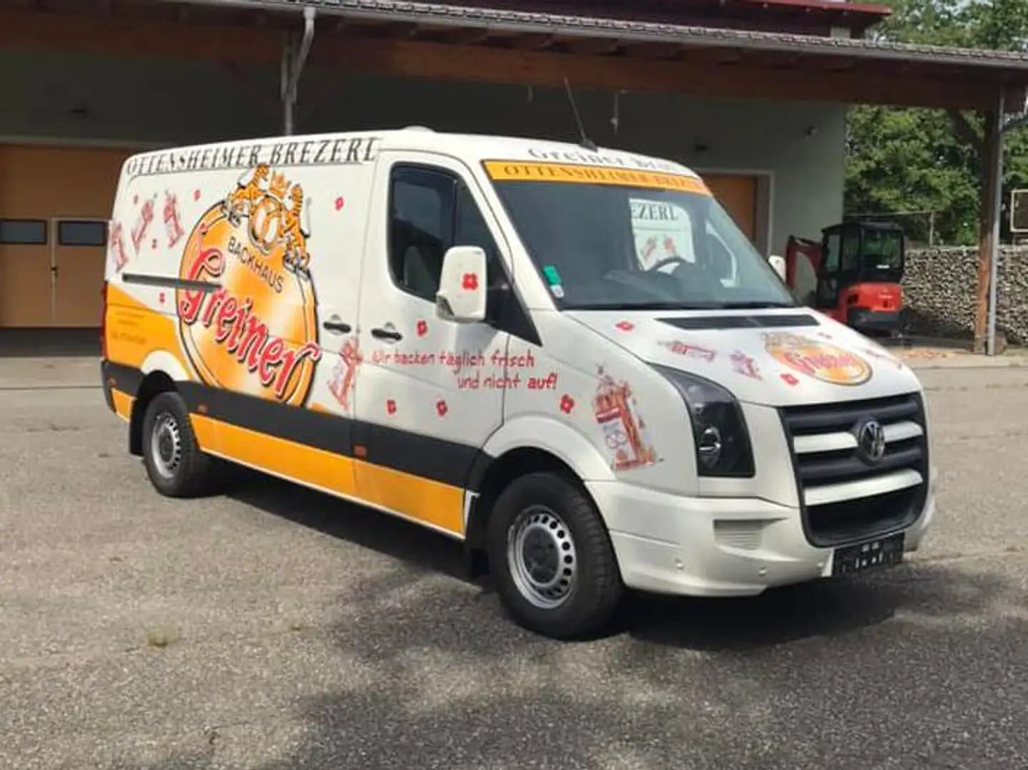 Volkswagen Crafter 30 Kastenwagen  MR TDI Weiß - 2