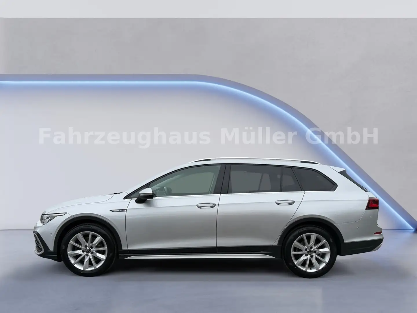 Volkswagen Golf VIII Variant Alltrack 4M AHK*DCC*RFK*147kW Silber - 2