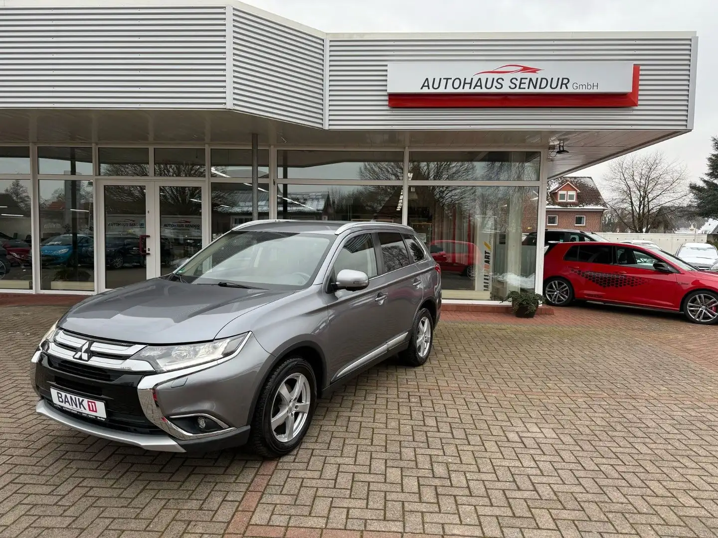 Mitsubishi Outlander Edition+ 4WD*SERVICE NEU*TOP*AUTOMATIK Grau - 1