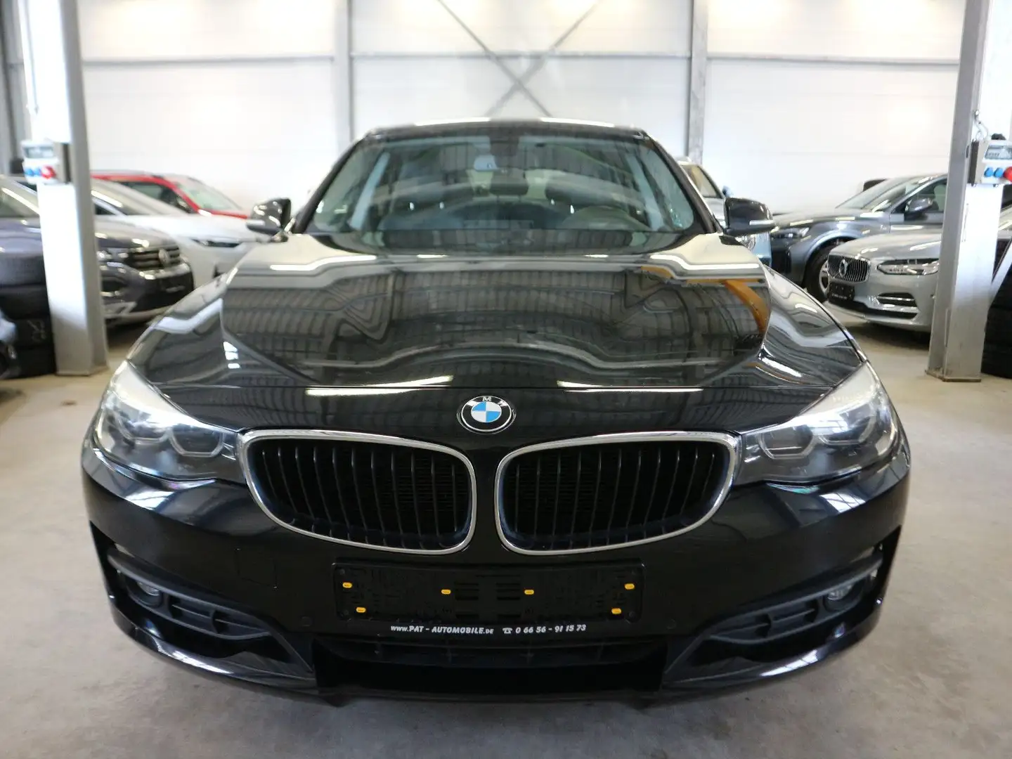 BMW 318 Leder Navi-Prof AHK GRA PDC LED Schwarz - 2