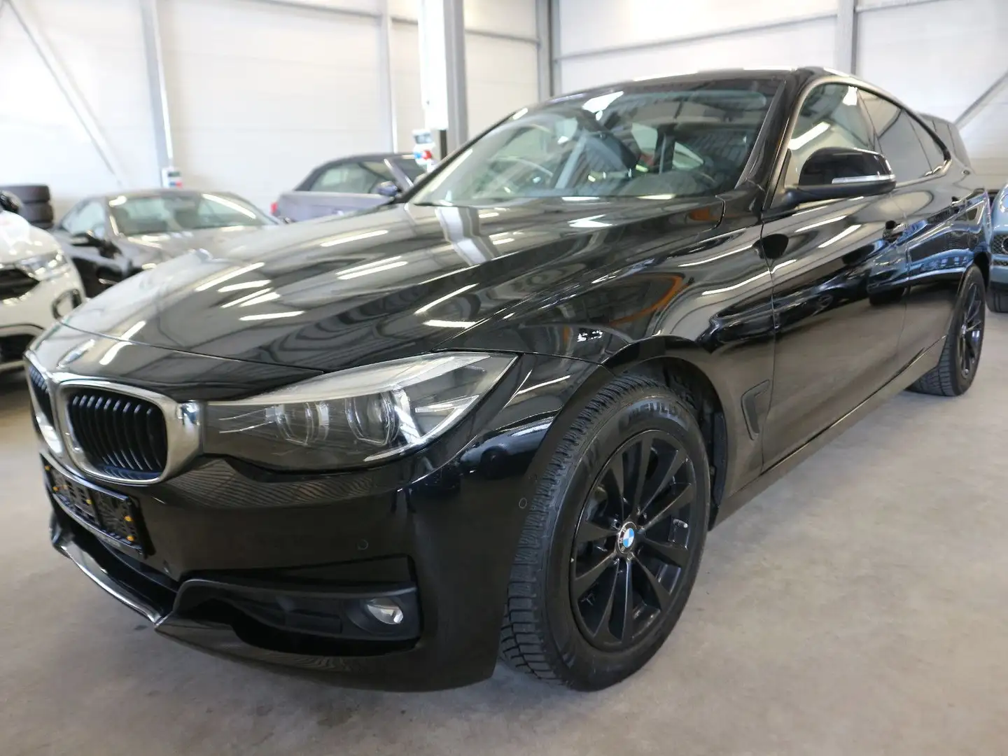 BMW 318 Leder Navi-Prof AHK GRA PDC LED Schwarz - 1