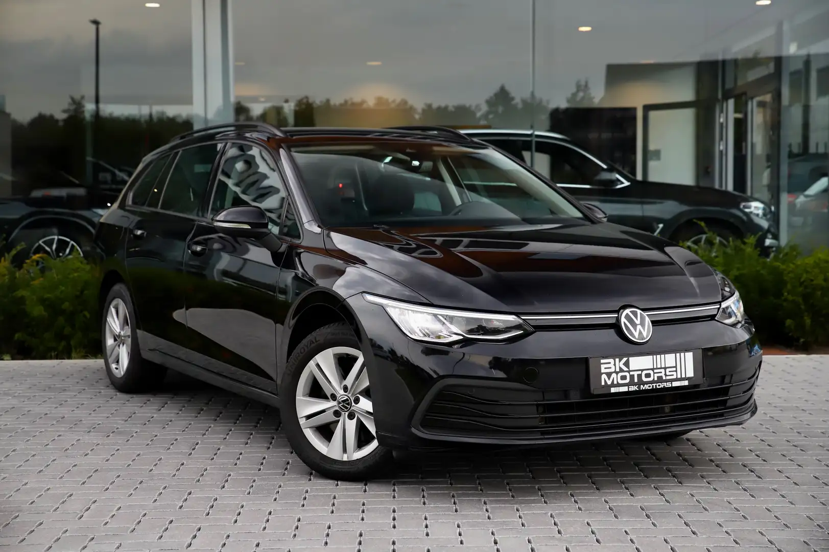 Volkswagen Golf Variant 2.0 TDI SCR-CARPLAY-ACC-LED-AMBIANT-LANE ASSIST... Noir - 1
