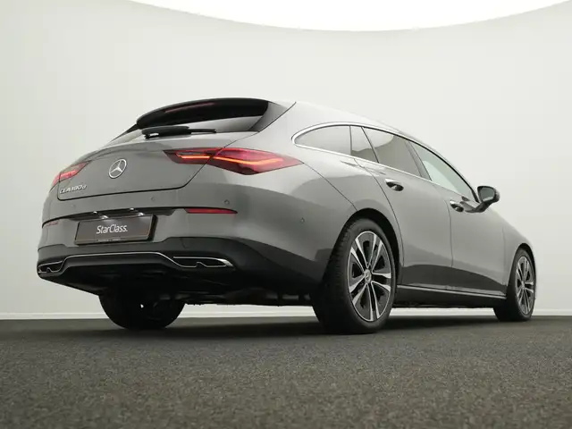 Mercedes-Benz Cla view 11