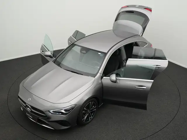 Mercedes-Benz Cla view 14