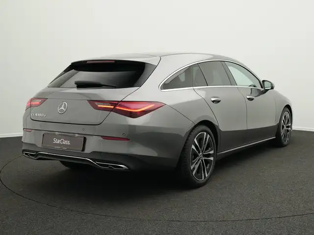 Mercedes-Benz Cla view 3