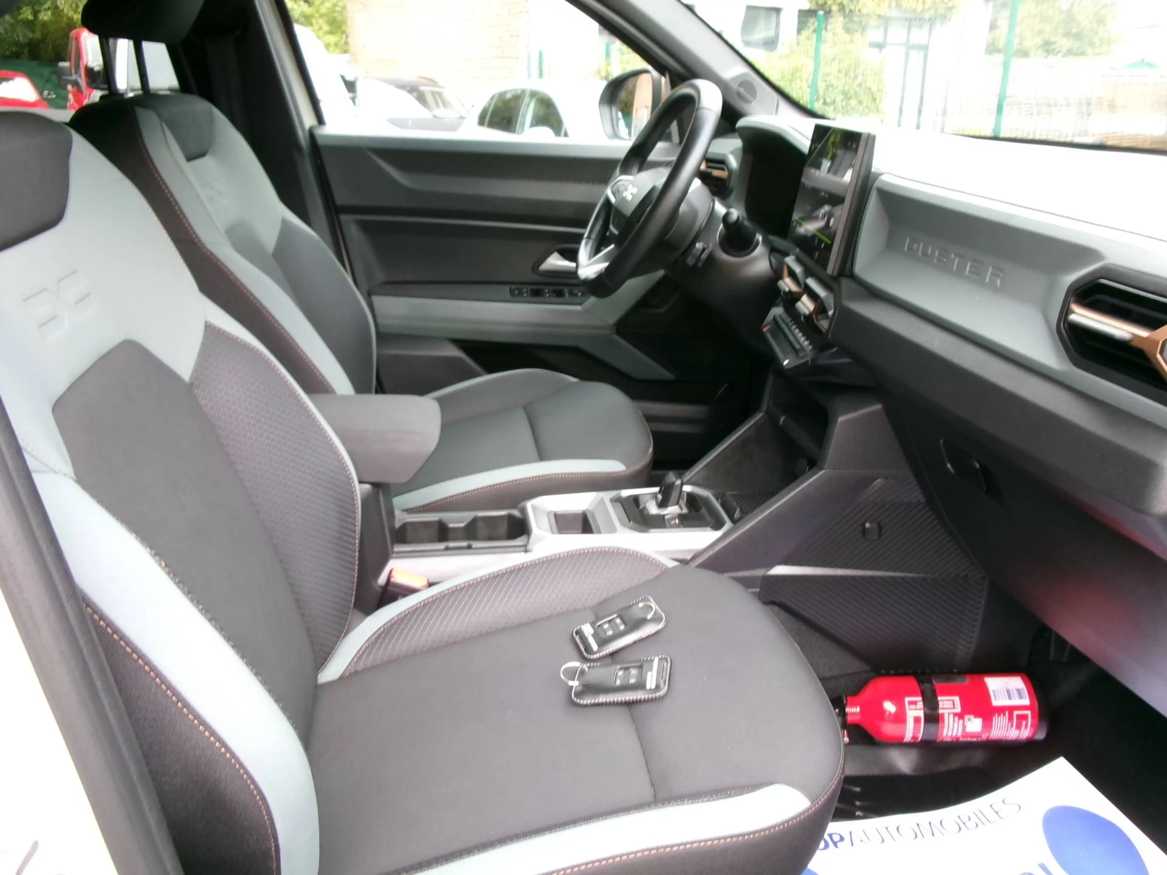 Dacia Duster EXTREME HYBRIDE 140. — photo 13