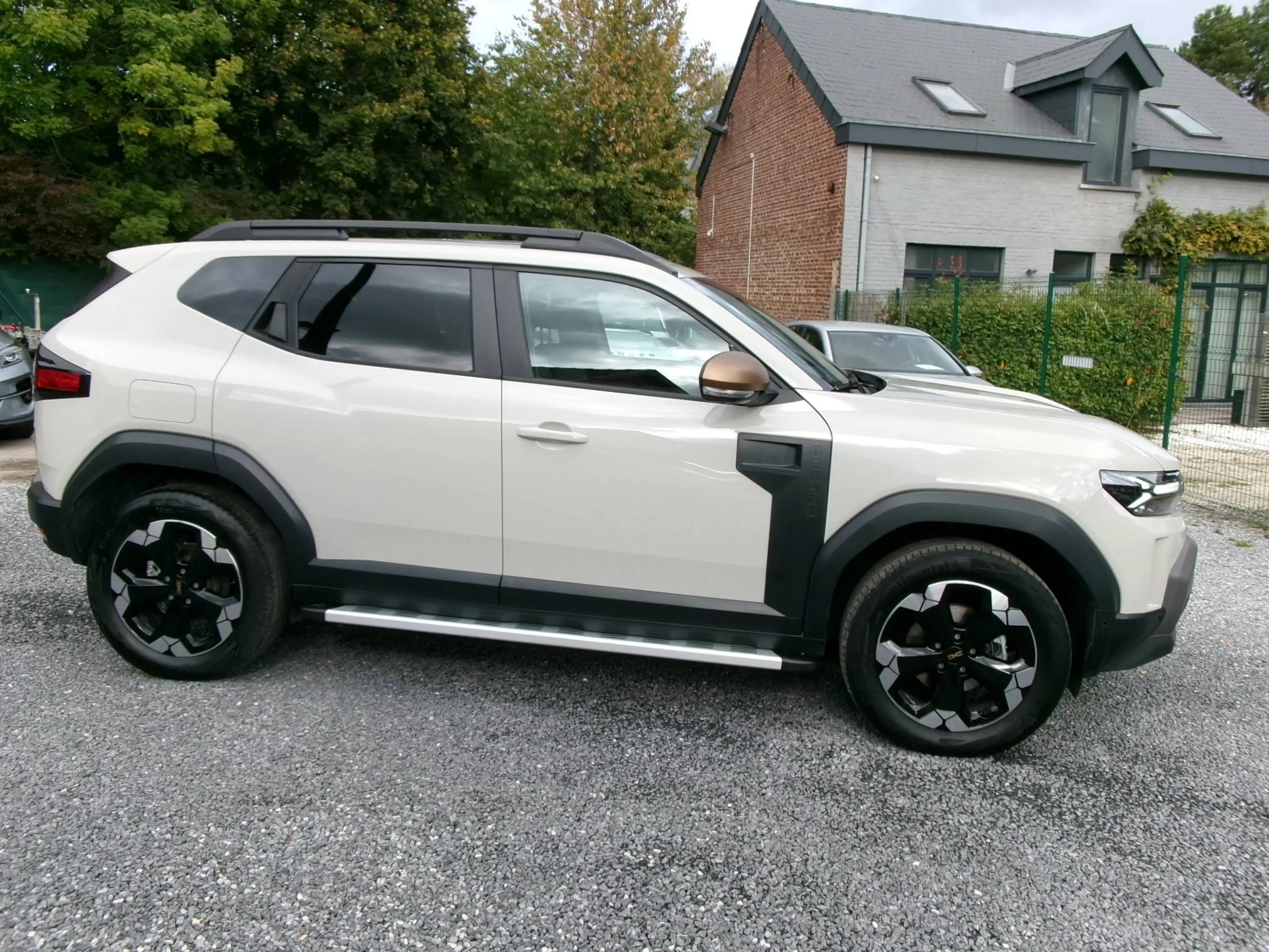 Dacia Duster EXTREME HYBRIDE 140. — photo 4
