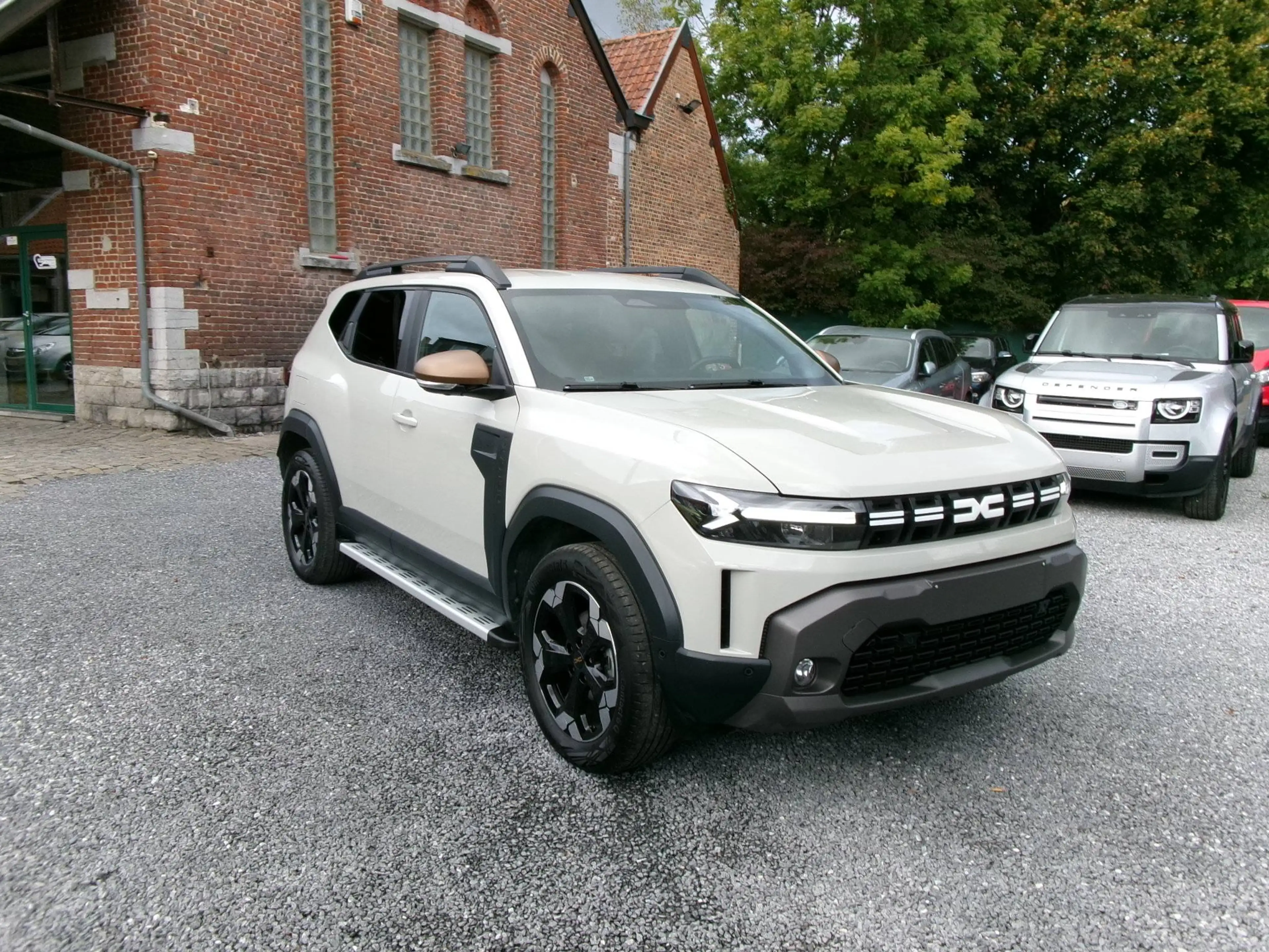 Dacia Duster EXTREME HYBRIDE 140. — photo 3