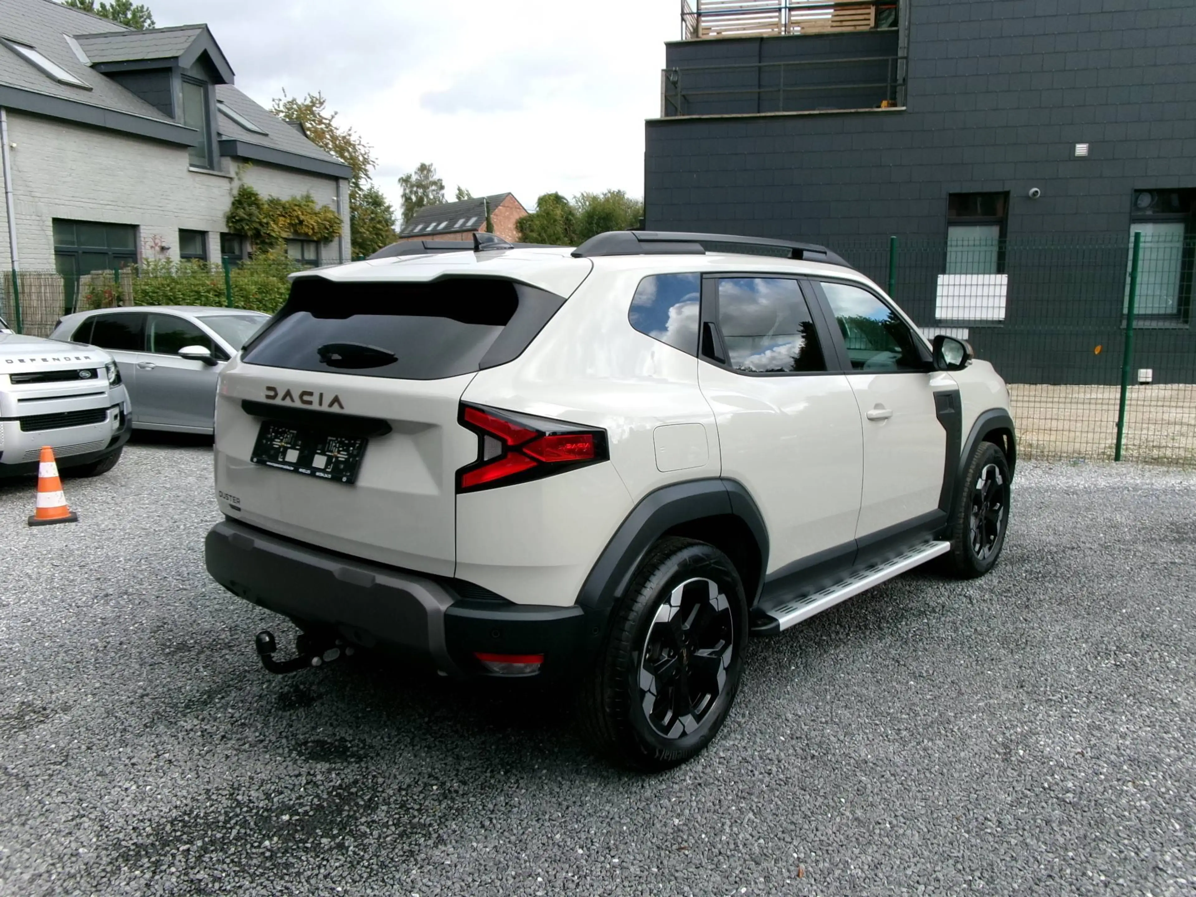 Dacia Duster EXTREME HYBRIDE 140. — photo 5