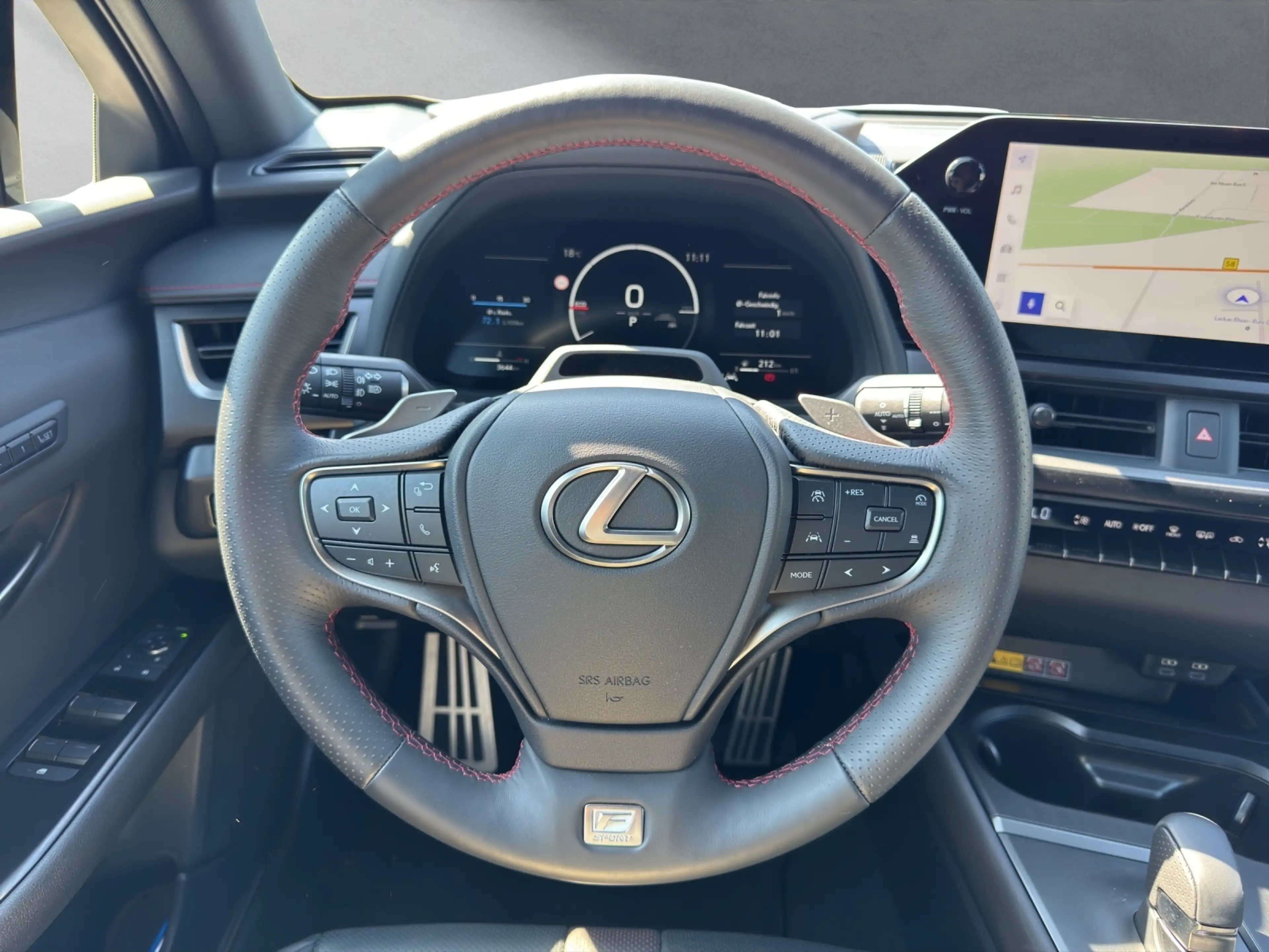 Lexus UX 250h 300h F Sport — photo 10