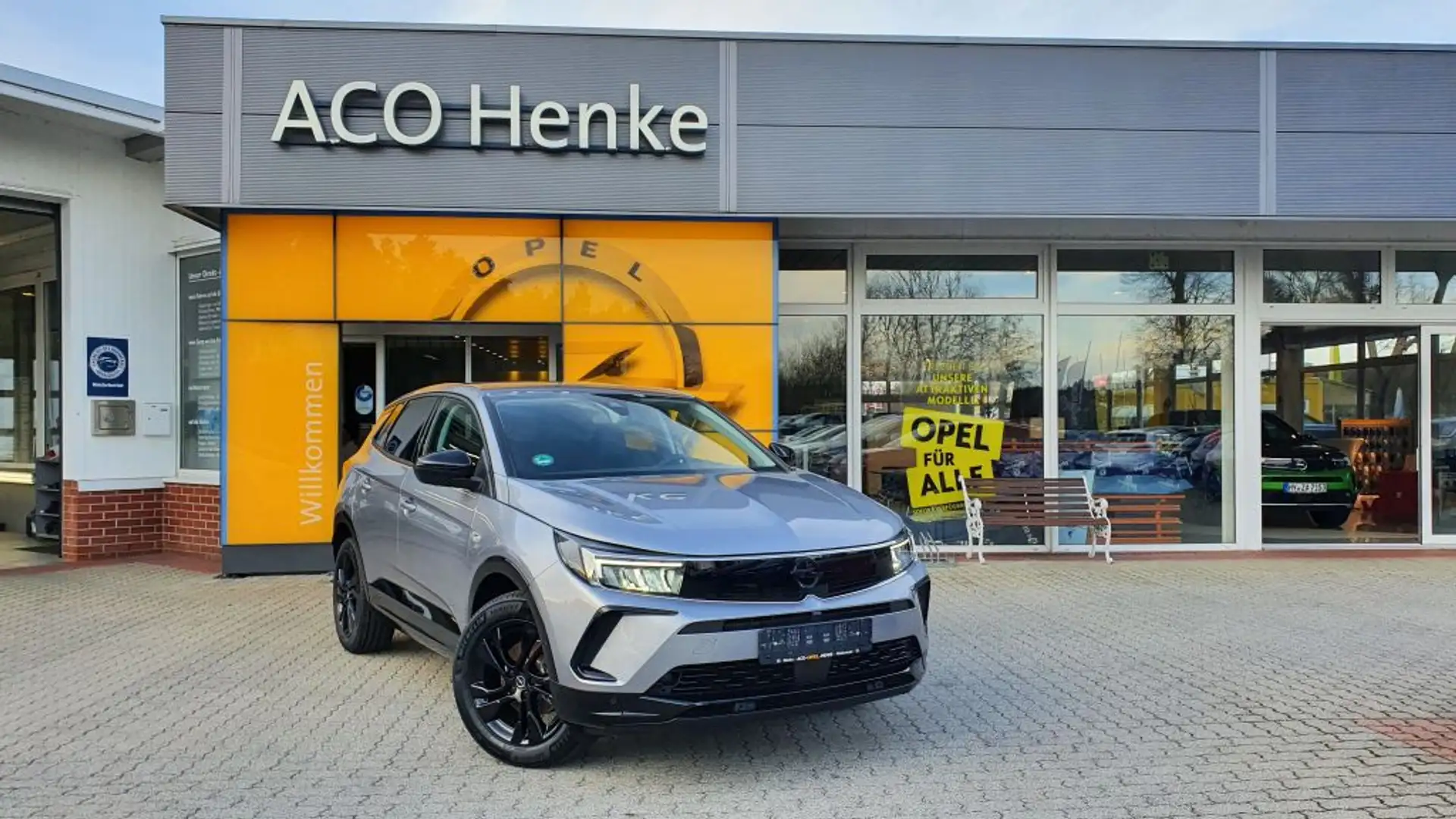 Opel Grandland 1.2 DI GS Line Silber - 2