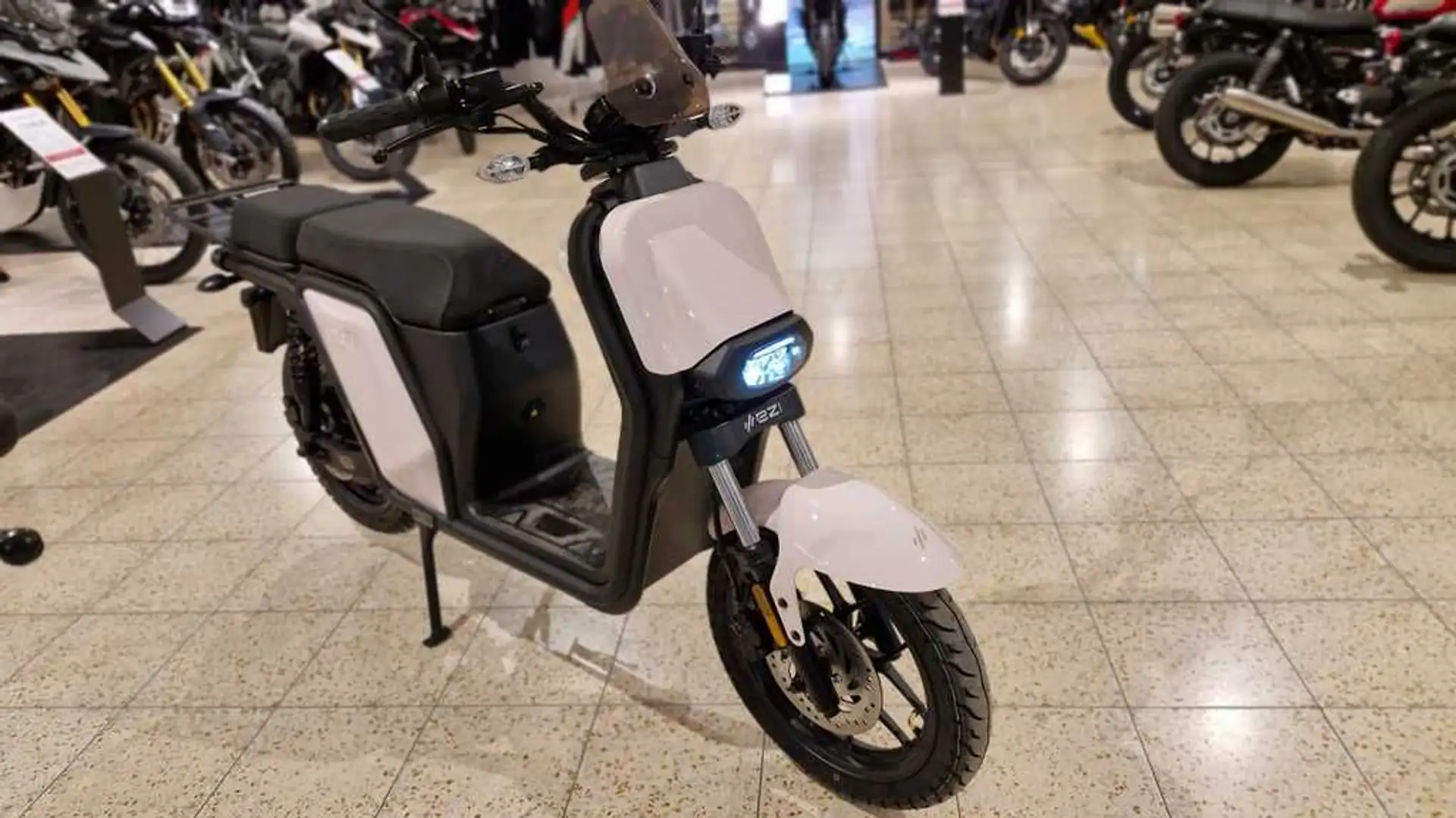 Keeway E-ZI CITI 2 Wit - 1