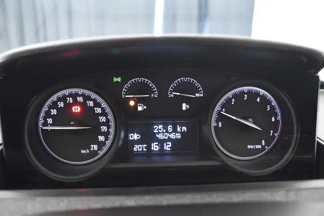 Lancia Ypsilon view 8