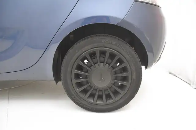 Lancia Ypsilon view 6