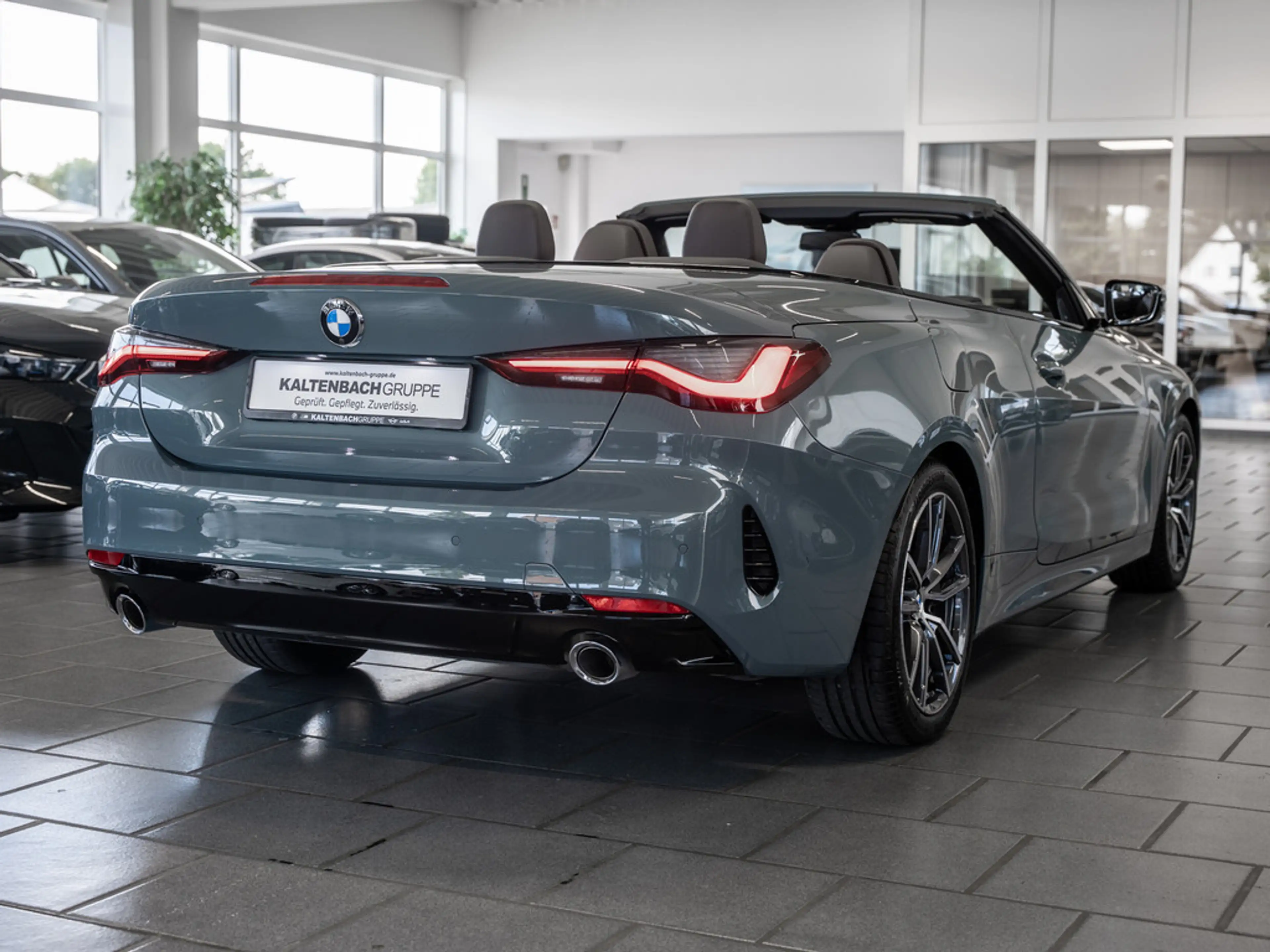 BMW 420 i Cabrio FACEL. 360° LED ACC NAVI H/K SHZ — photo 5