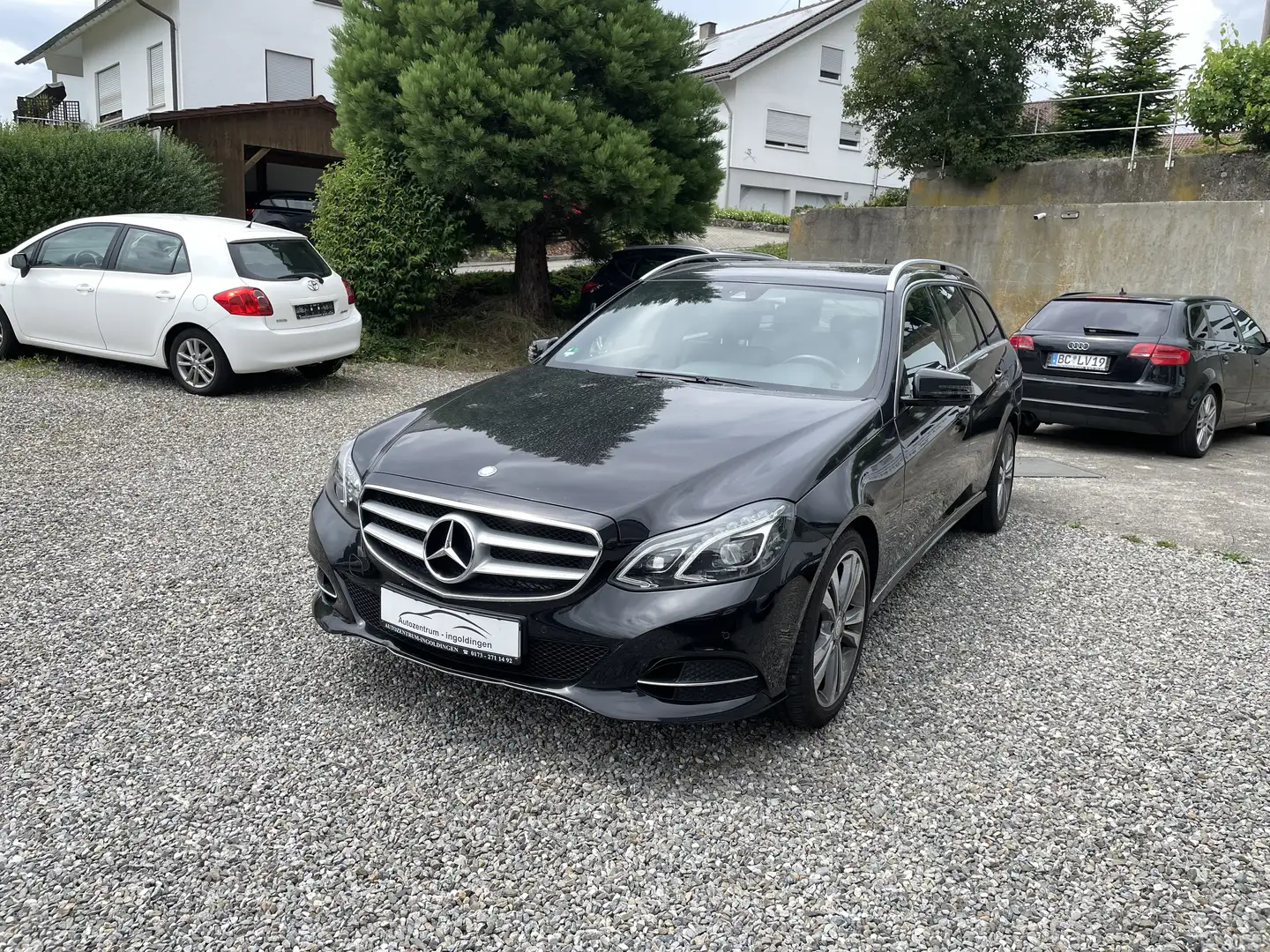 Mercedes-Benz E 200 T 7G-TRONIC Avantgarde Noir - 1