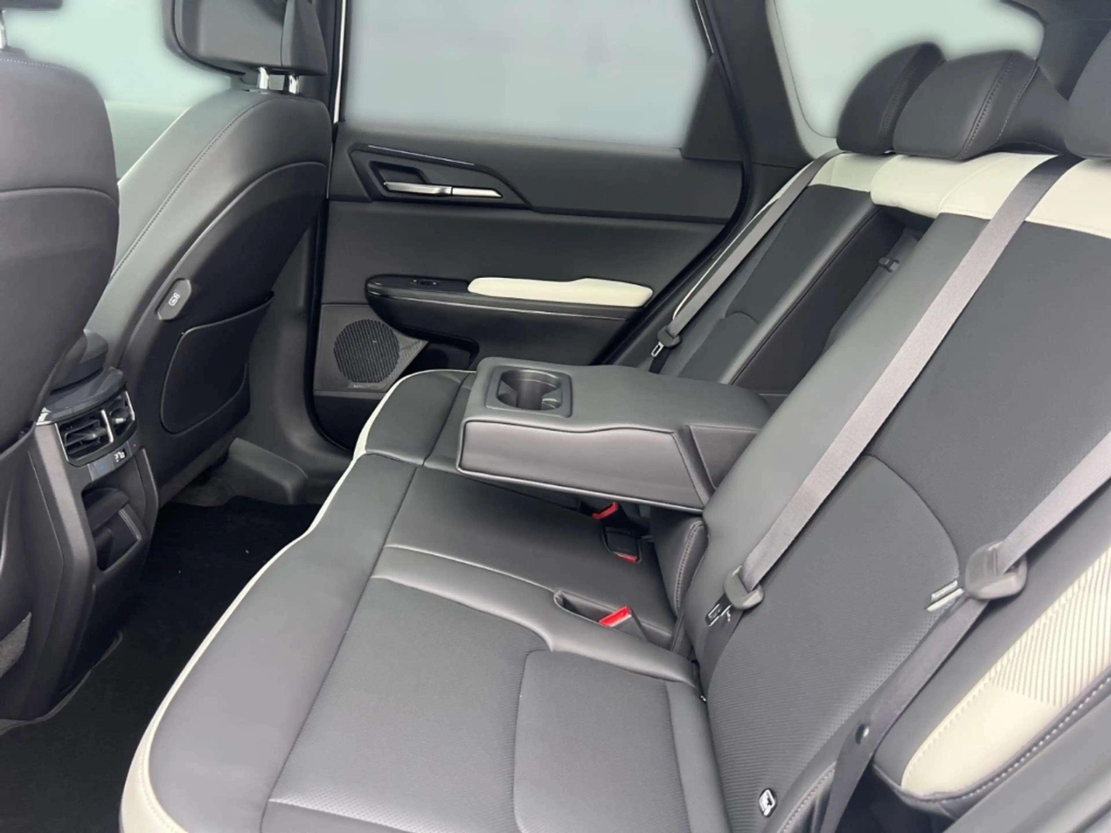 Kia EV5 GT-Line Glasdach Drive 81,4-kWh ACC Massage Head-U — photo 12