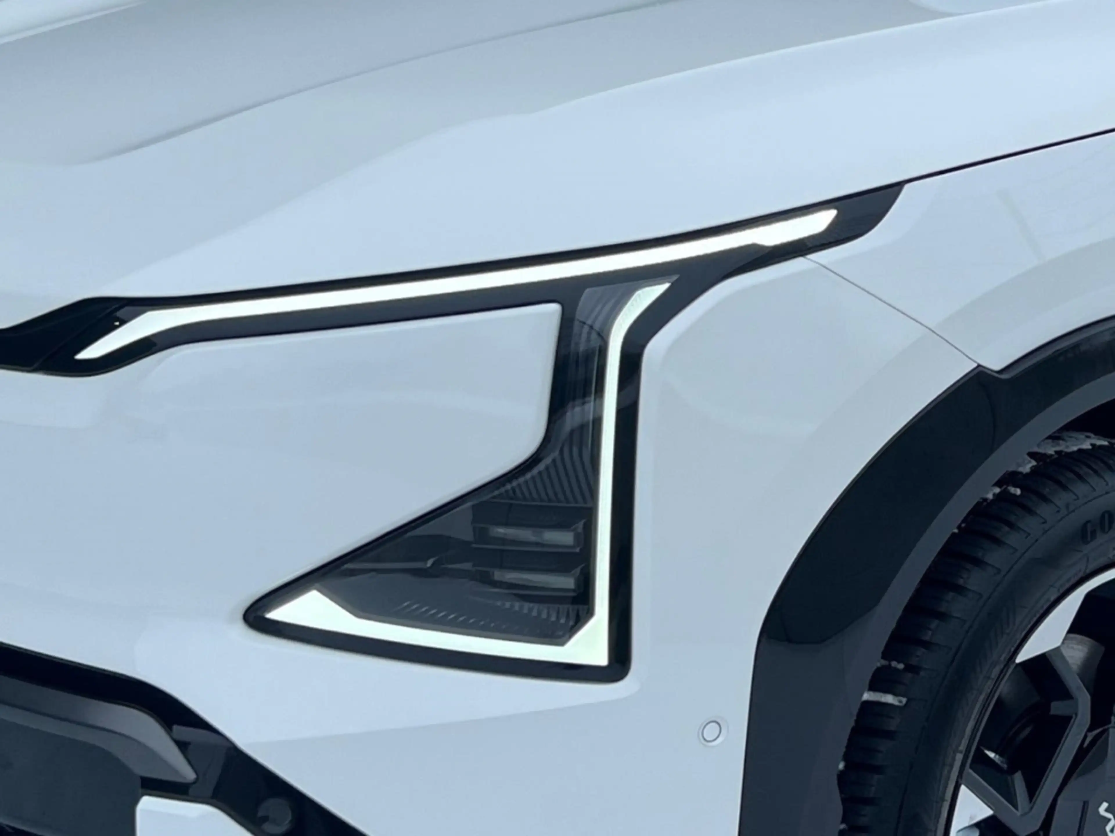 Kia EV5 GT-Line Glasdach Drive 81,4-kWh ACC Massage Head-U — photo 6