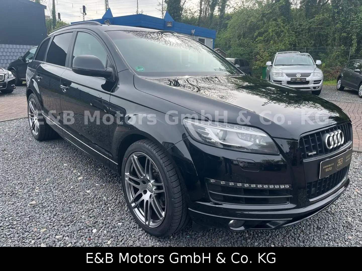 Audi Q7 3.0 TFSI S-LINE /7.SITZE/BOSE Schwarz - 1