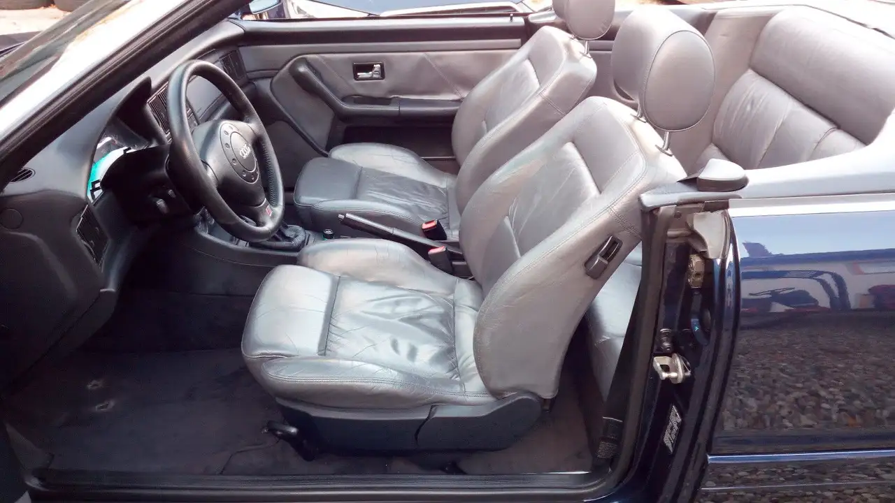Audi Cabriolet 2.0 E, foto 11