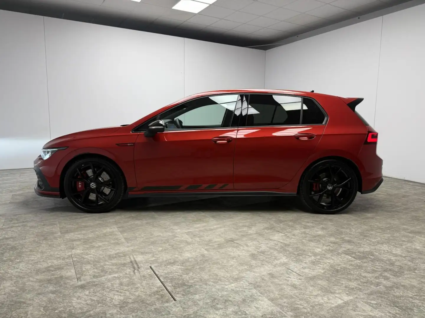 Volkswagen Golf VIII GTI Clubsport 2.0 TSI DSG Klima Navi Rot - 2