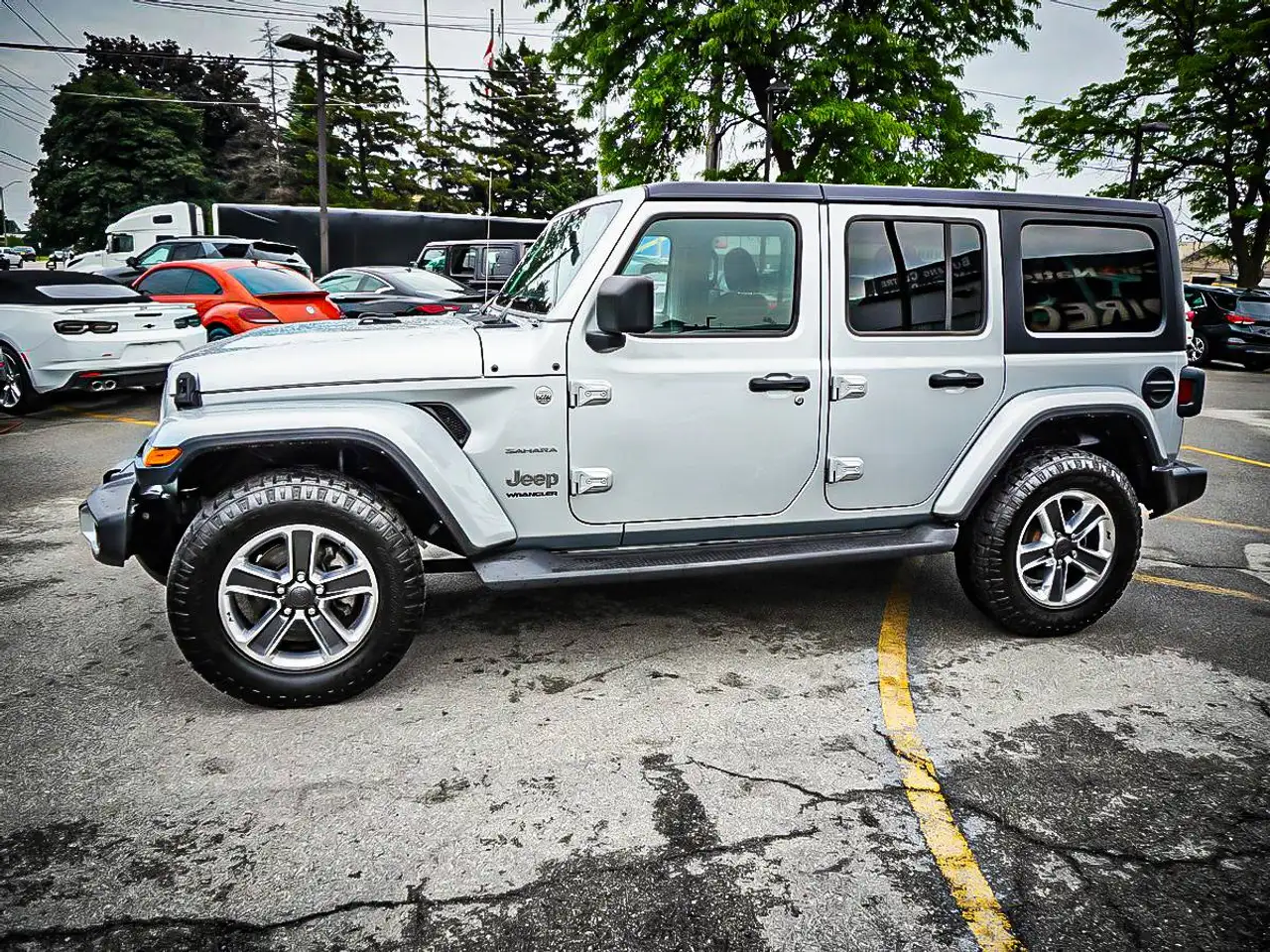 Jeep Wrangler photo Jeep Wrangler