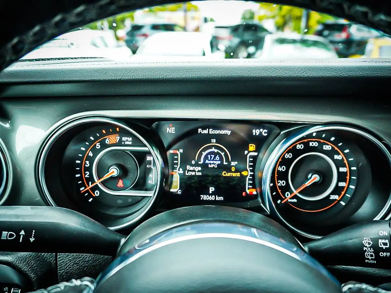 Jeep Wrangler photo Jeep Wrangler