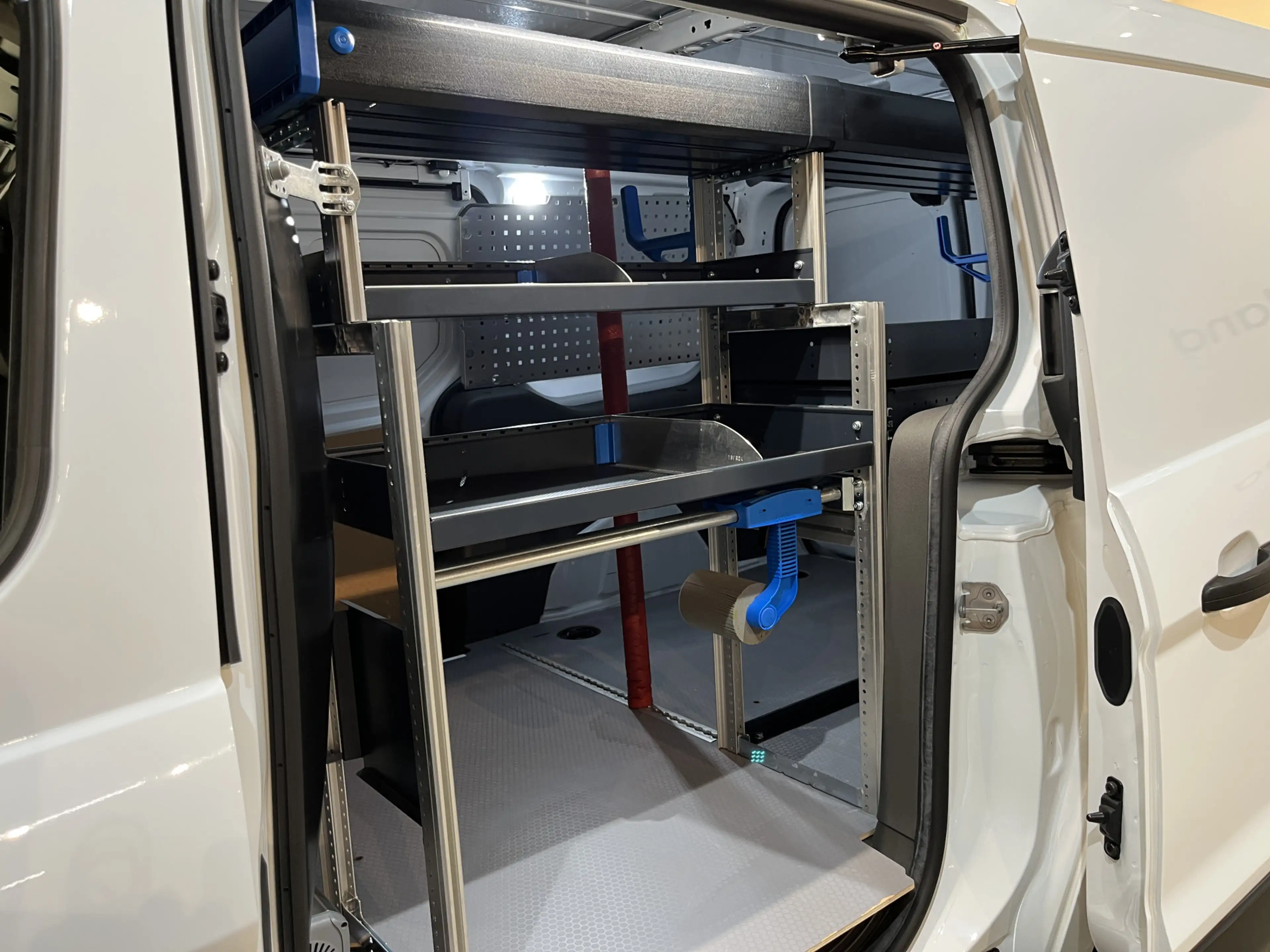 Ford Transit Connect 1.5 EcoBlue L2 Trend Servicebus / Sortimo Inrichti — photo 12