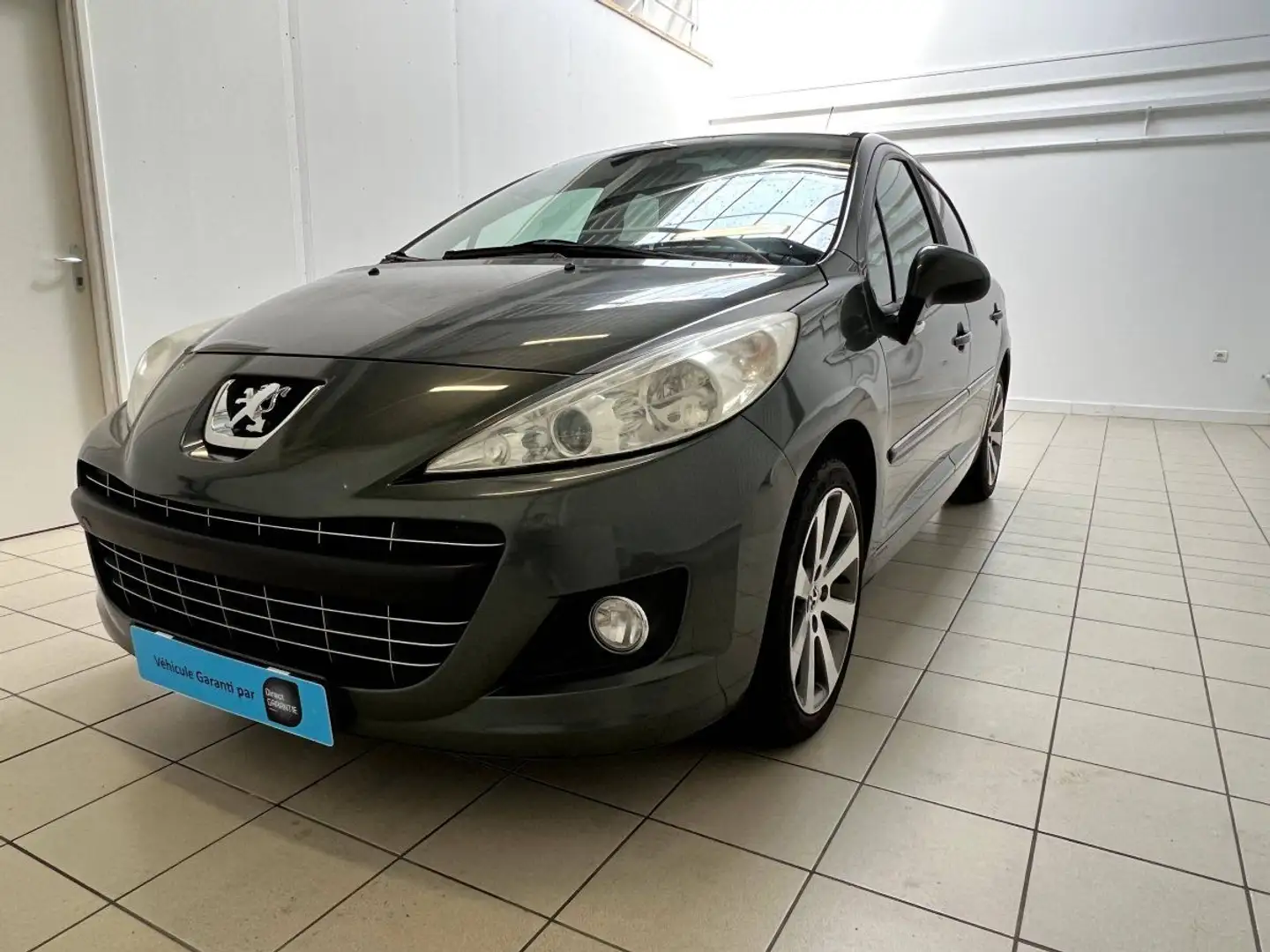 Peugeot 207 1.6 HDi112 FAP Féline 5p Gris - 1