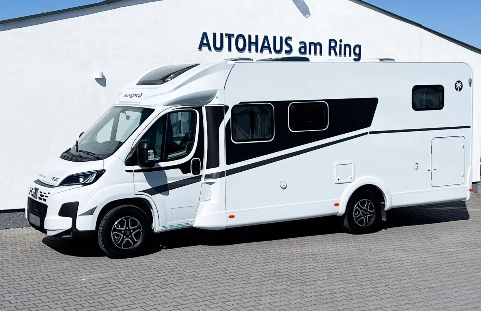 Sunlight T68C Automatik Sat TV Navi Kamera Fahrradträger Weiß - 1