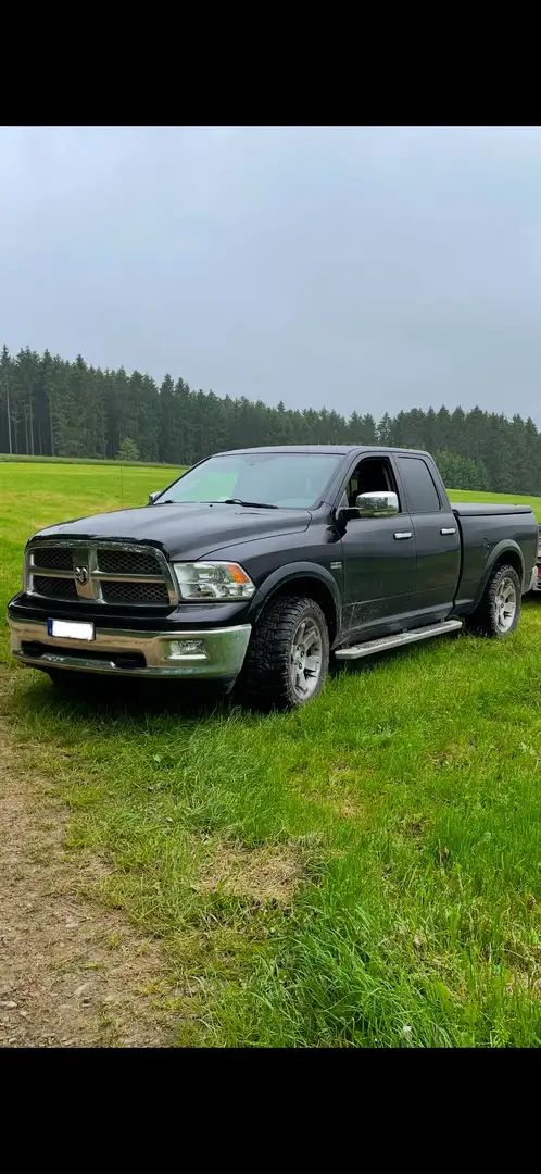 Dodge RAM Laramie Negro - 1