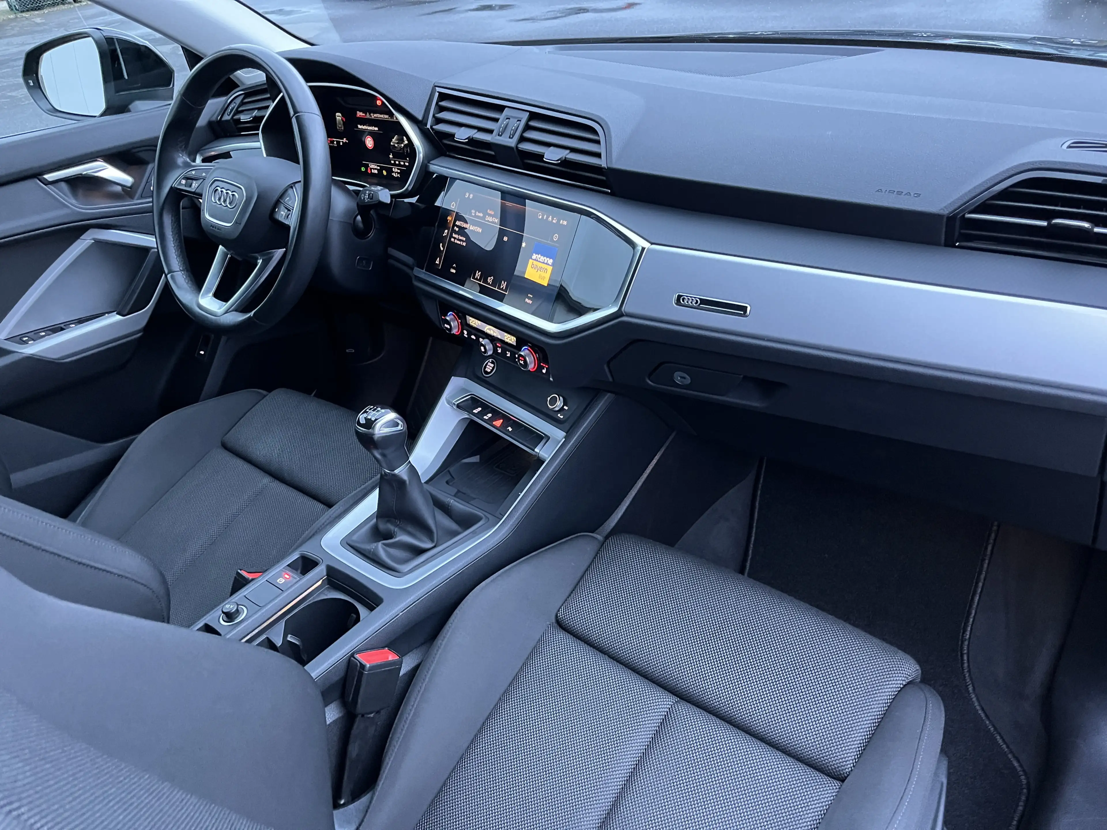 Audi Q3 35 2.0 TDI S line 150€ m.20% Anz. Navi LED PDC S — photo 14
