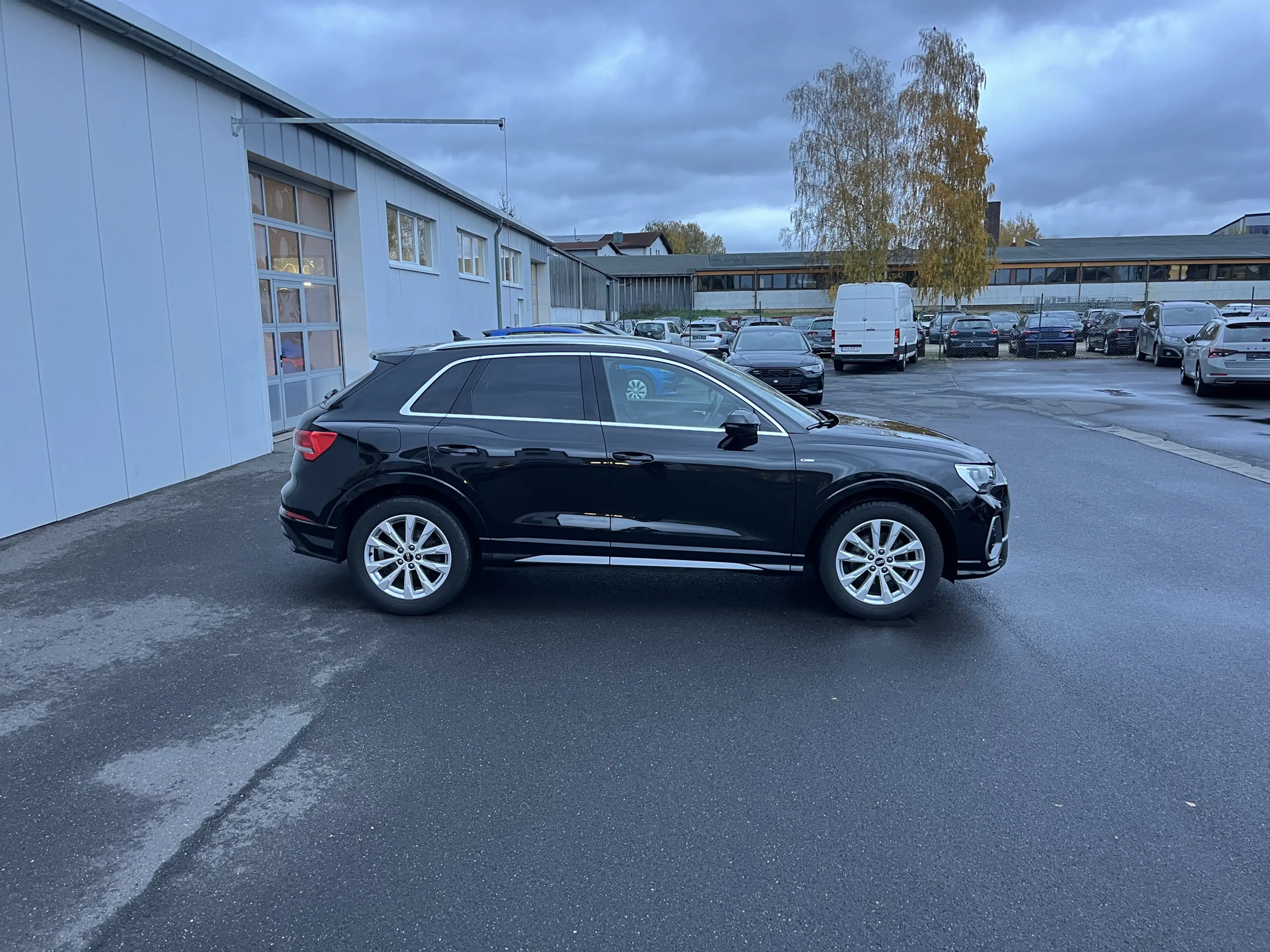 Audi Q3 35 2.0 TDI S line 150€ m.20% Anz. Navi LED PDC S — photo 6
