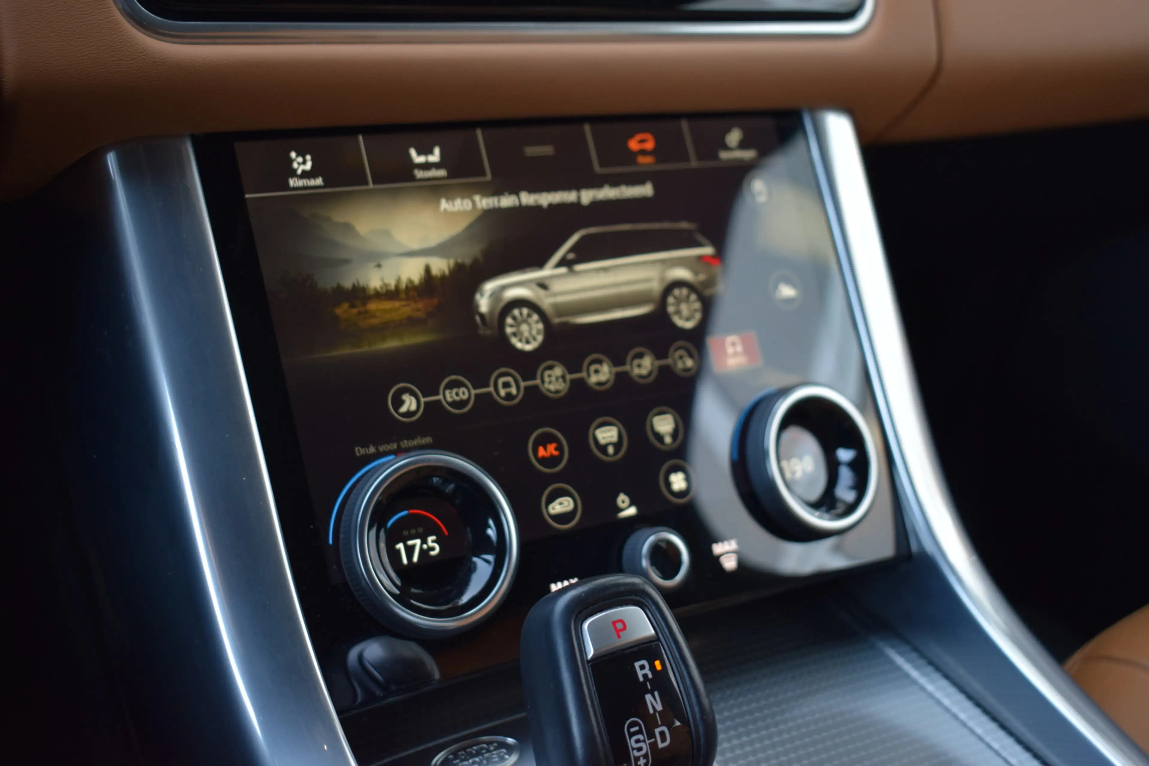 Land Rover Range Rover Sport P400e Limited Edition Panodak | 360 camera | Full — photo 12