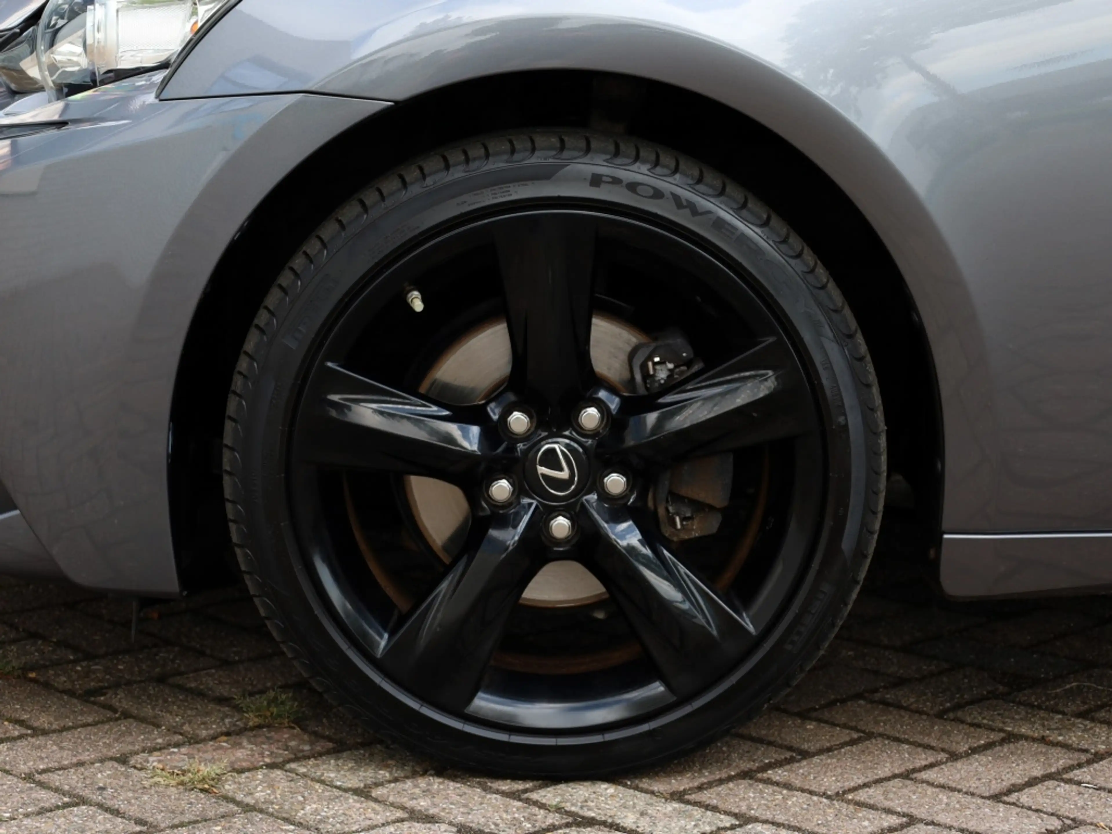 Lexus IS 300 300h Sport Edition | Stoelverwarming | Parkeersens — photo 10