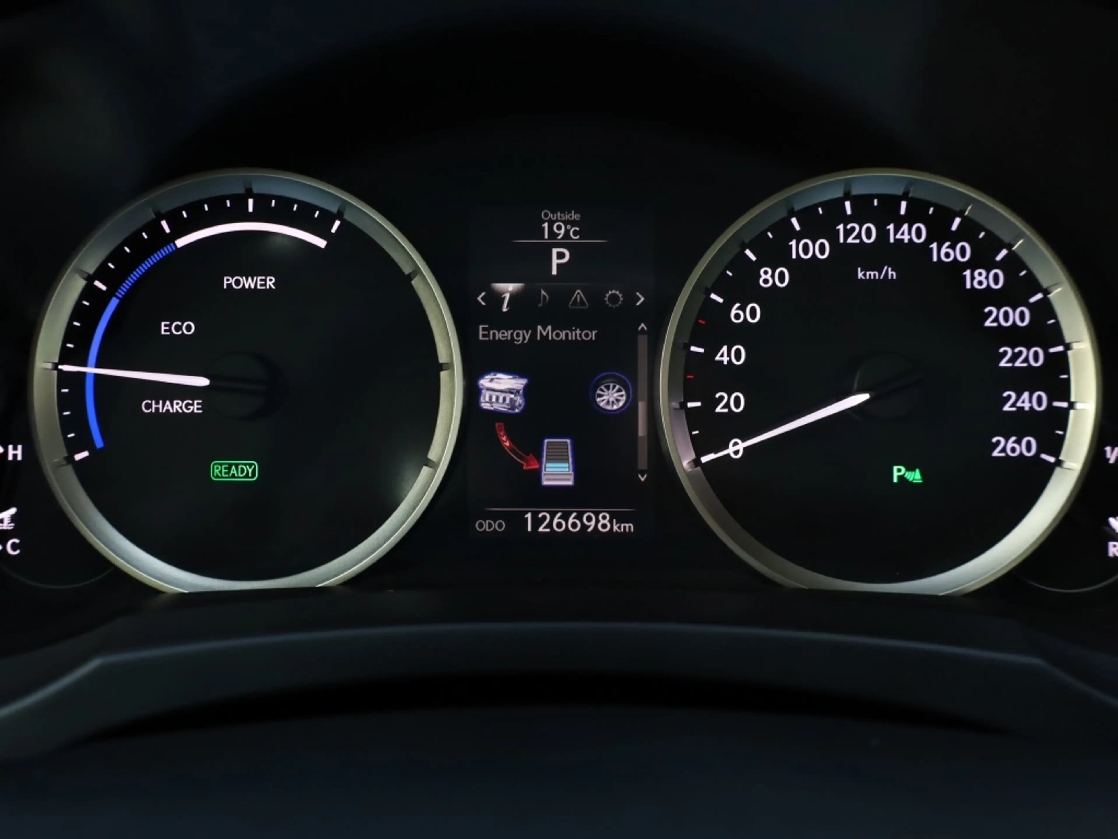 Lexus IS 300 300h Sport Edition | Stoelverwarming | Parkeersens — photo 7