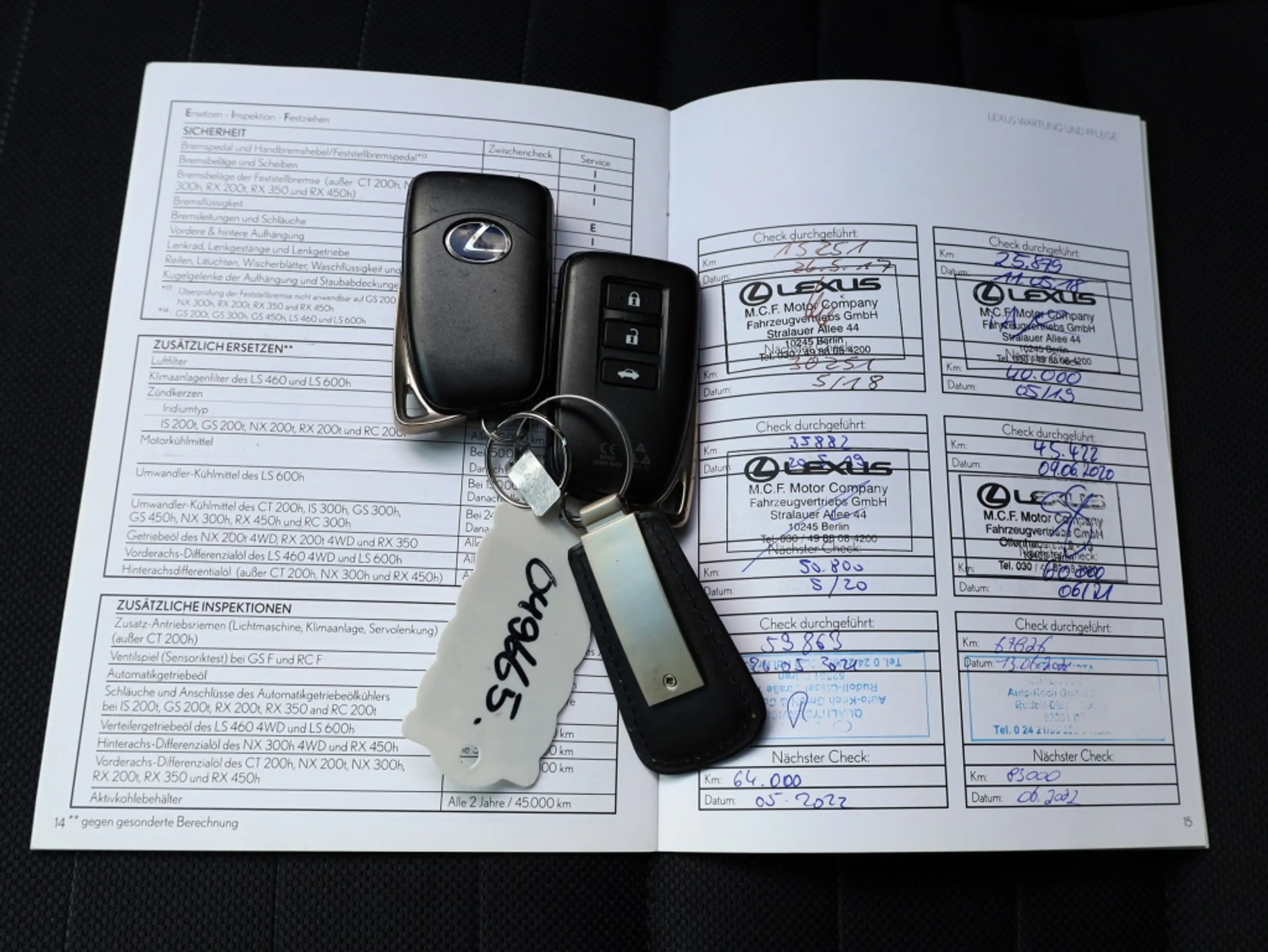 Lexus IS 300 300h Sport Edition | Stoelverwarming | Parkeersens — photo 8
