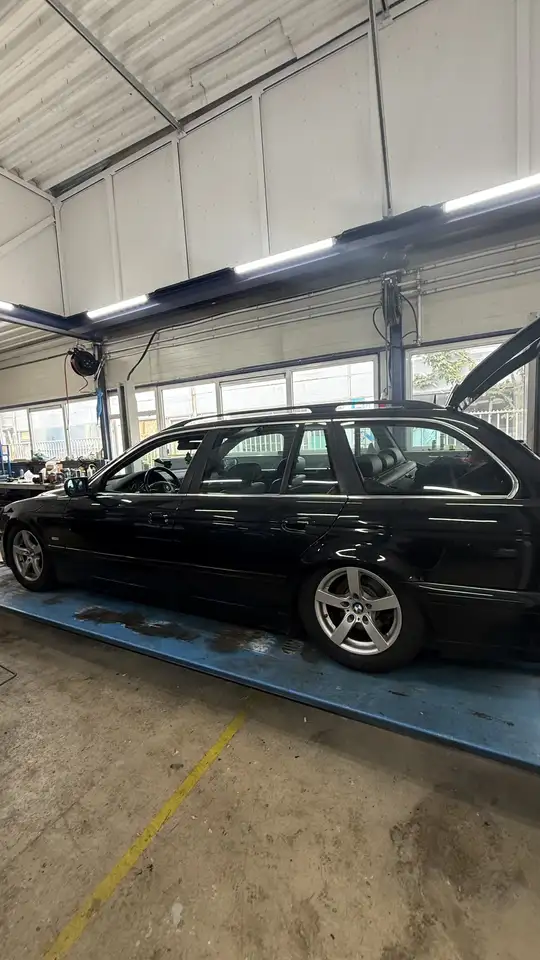BMW 530i touring, foto 6