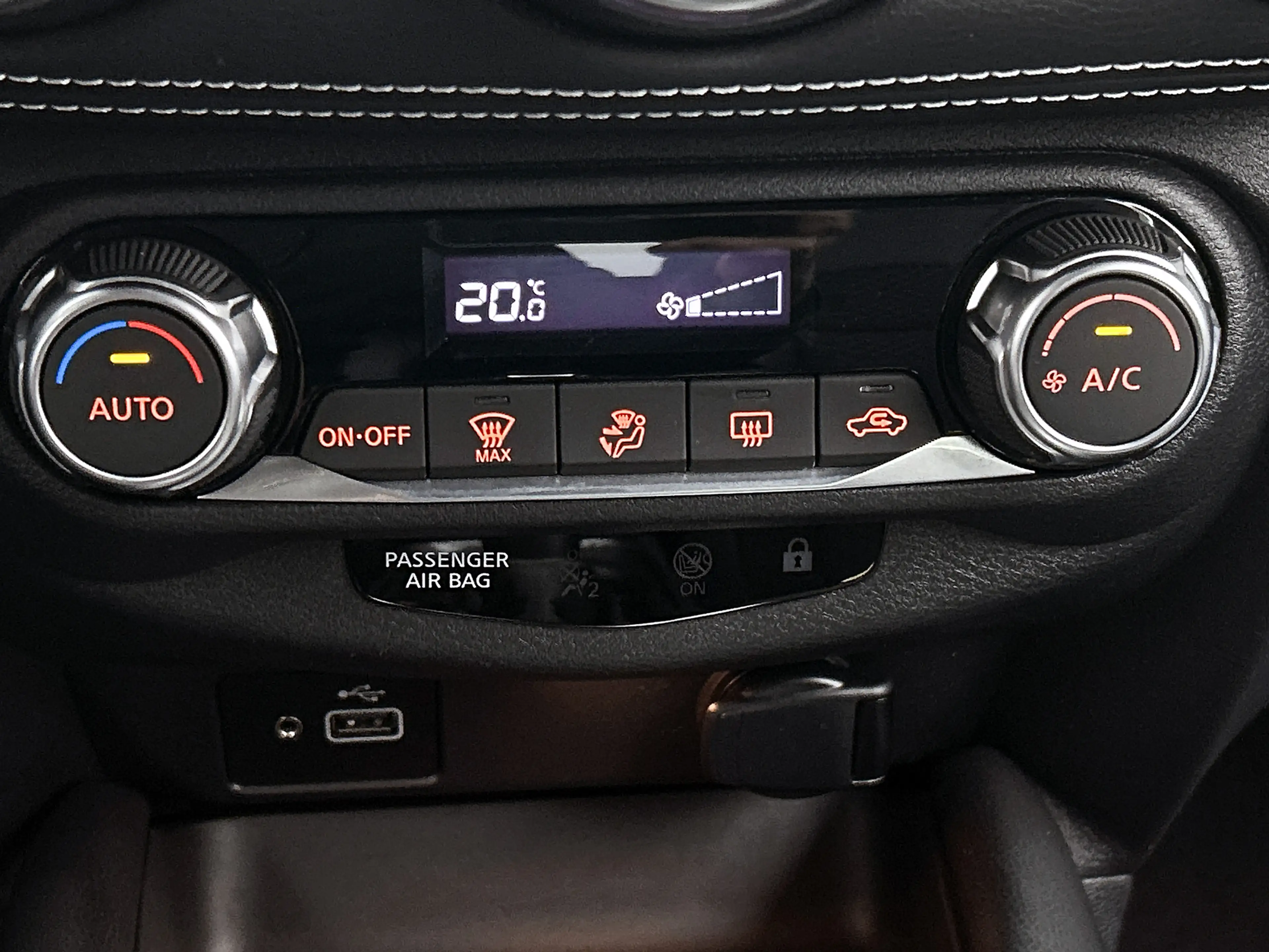 Nissan Juke 1.0 DIG-T N-Design | Camera | N- Design | Lage Km — photo 10