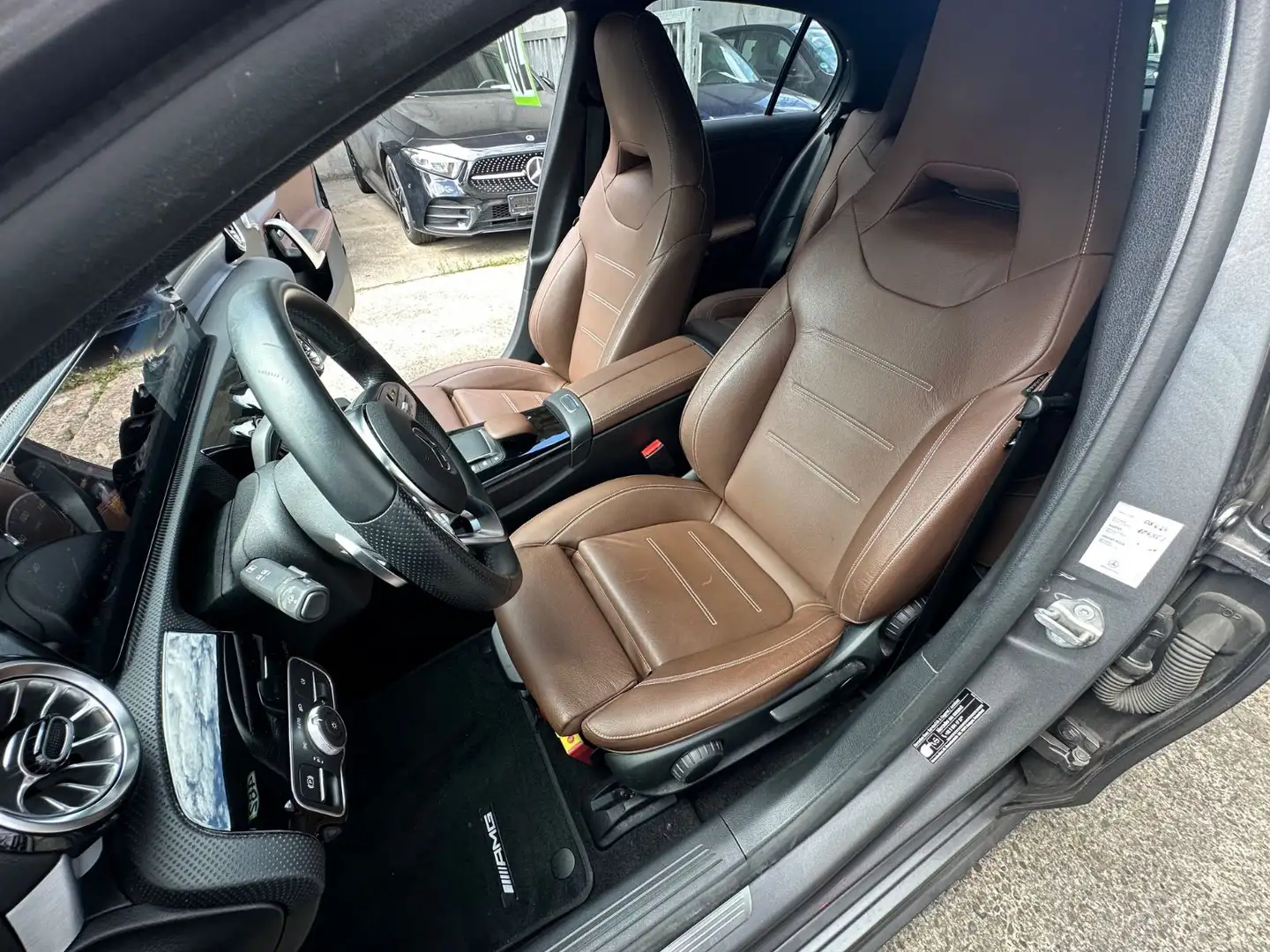 Mercedes-Benz A 220 d AMG Premium-Plus  Leder R-Kamera Gris - 2