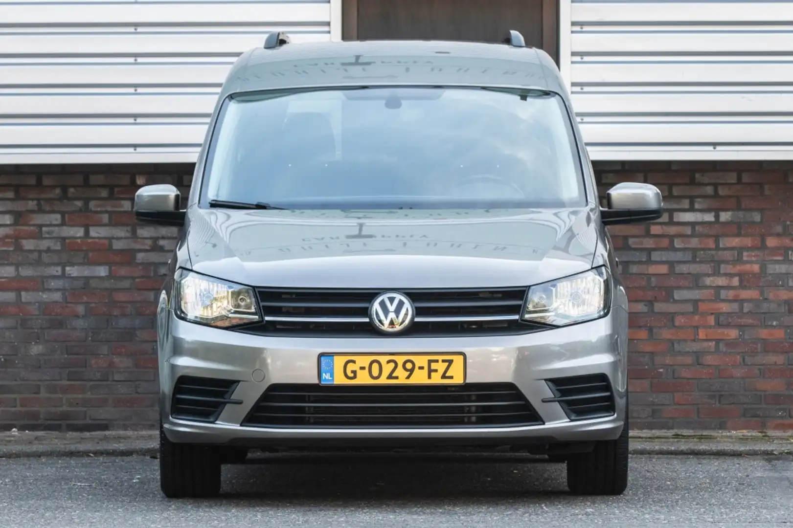 Volkswagen Caddy 1.4 TSI Trendline Grijs - 1