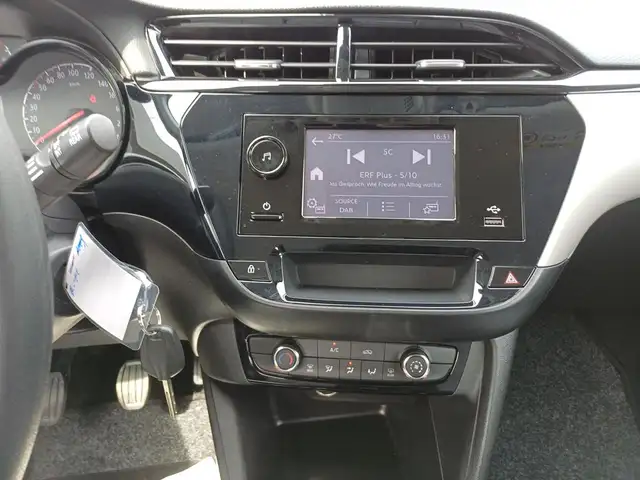 Opel Corsa view 12