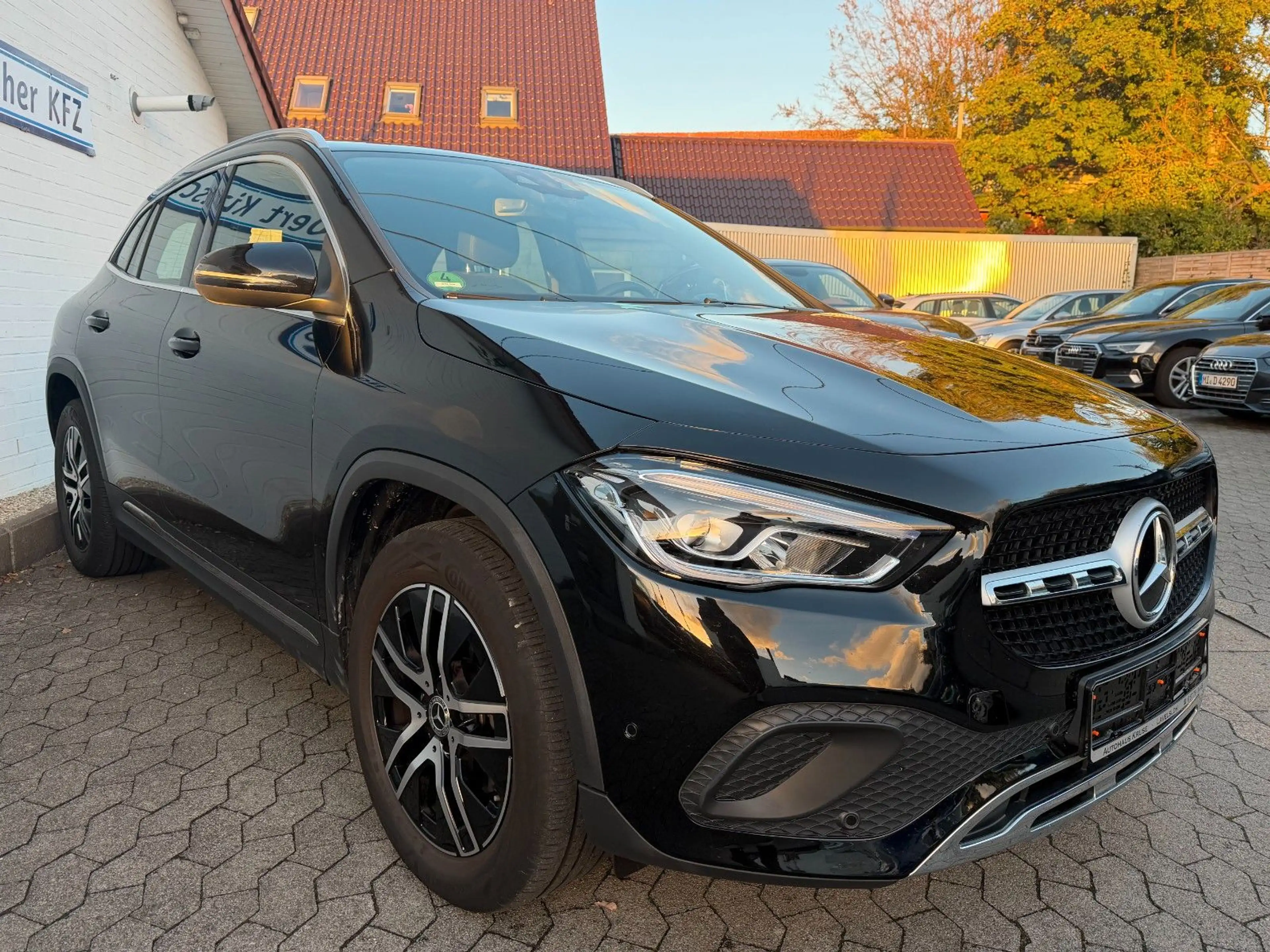 Mercedes-Benz GLA 200 — photo 4