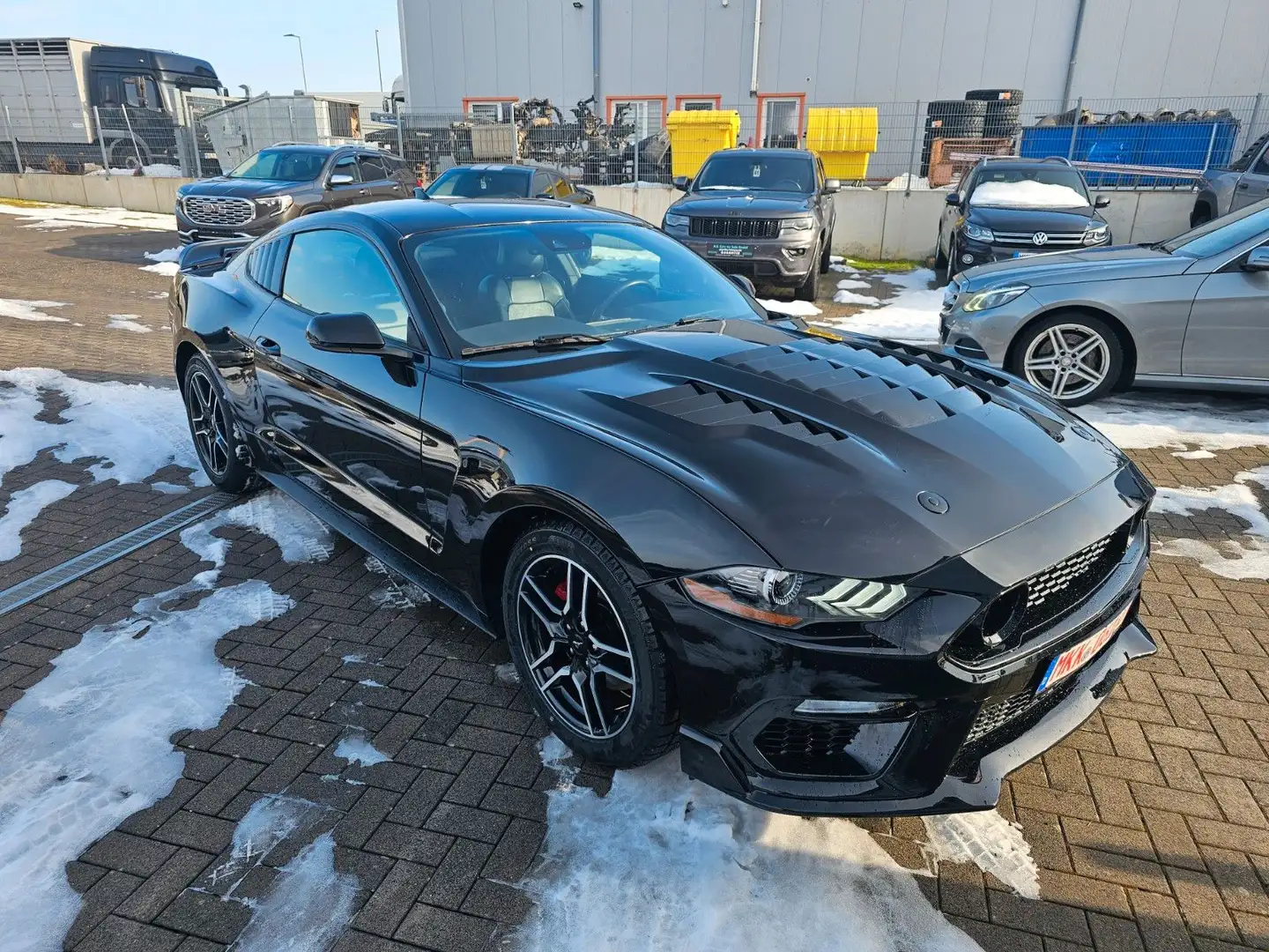 Ford Mustang 2,3 EcoBoost.Automatik. Schwarz - 1