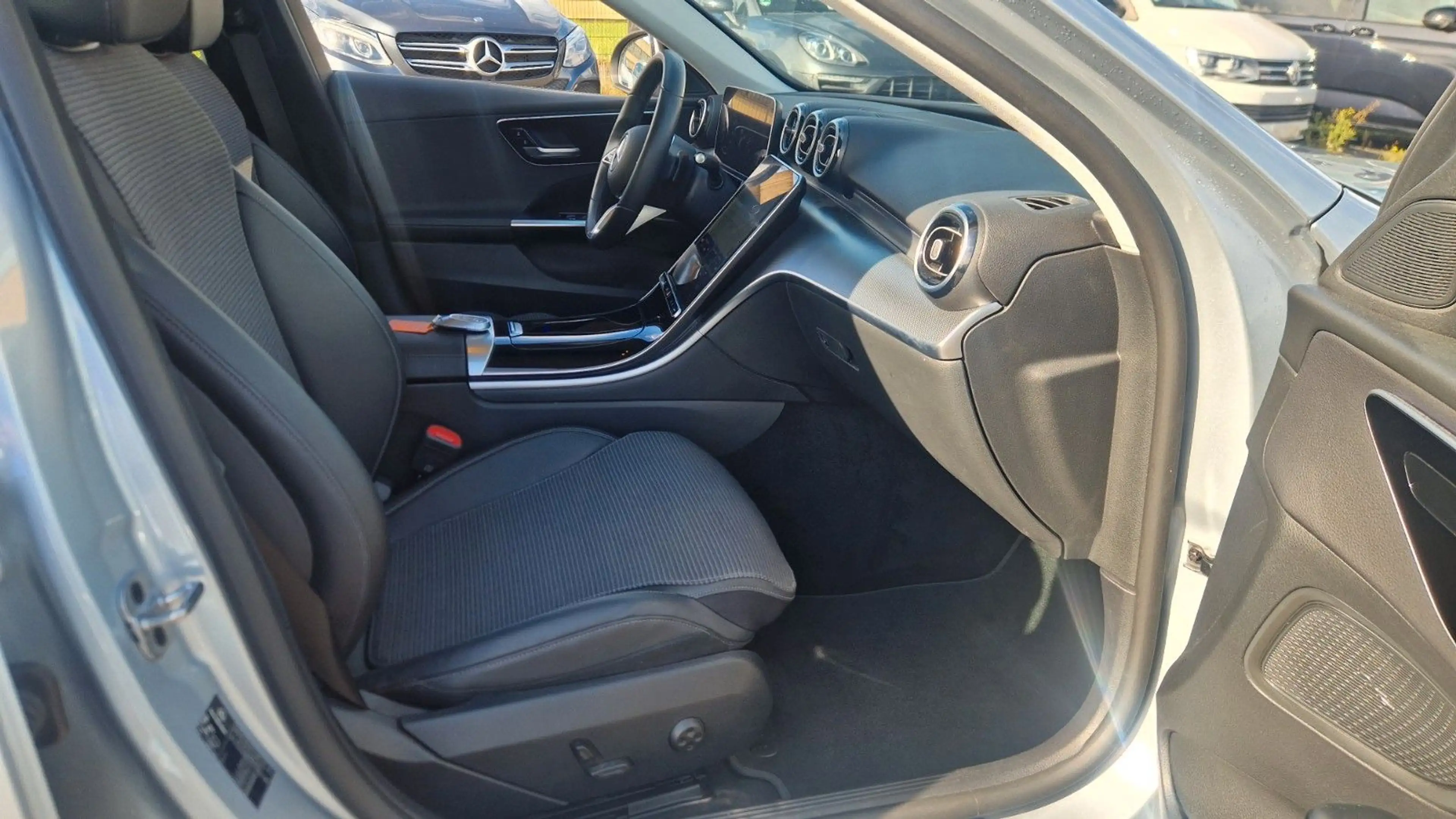 Mercedes-Benz C 180 T Avantgarde Business LED Navi AHK — photo 10