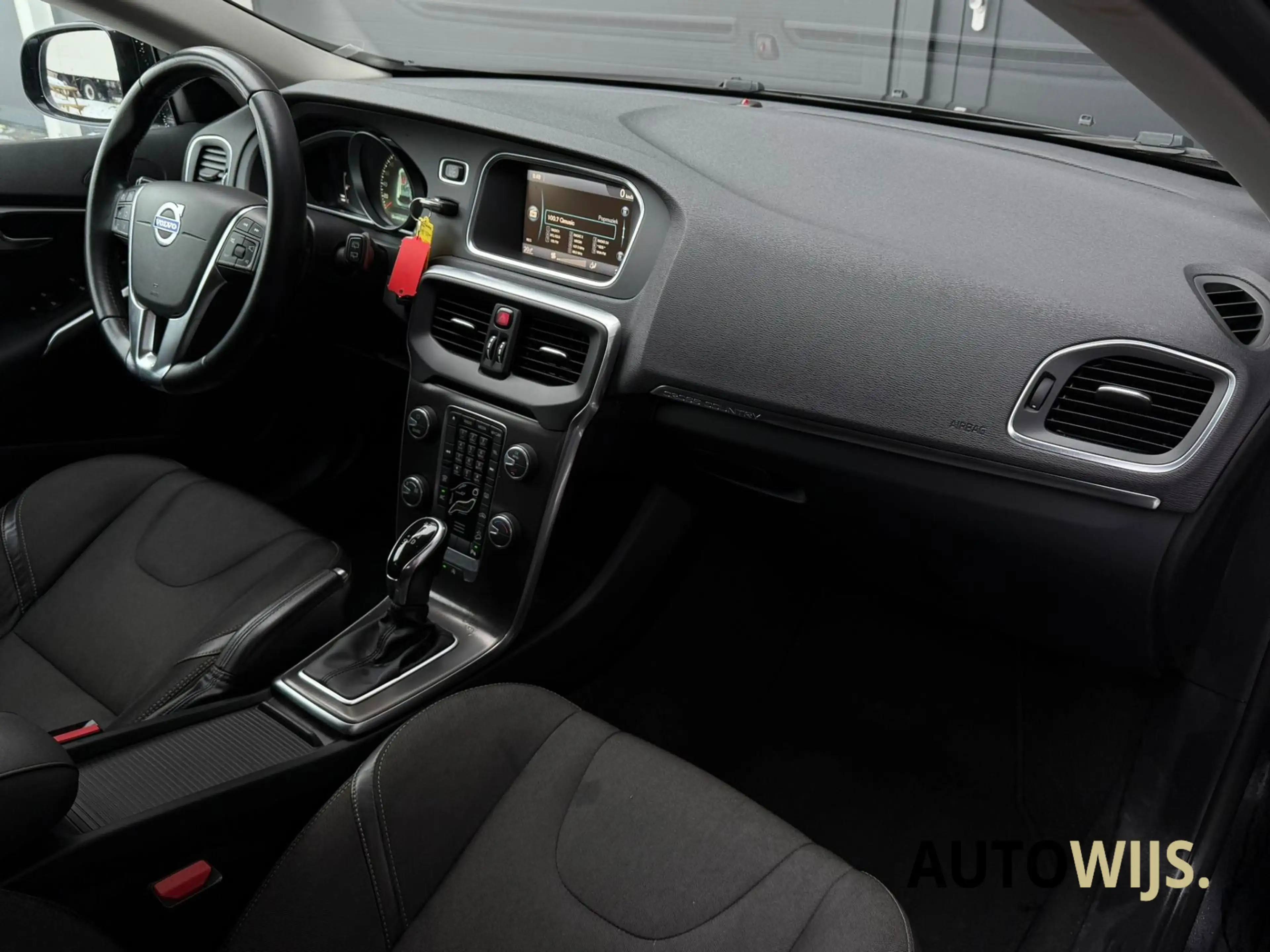 Volvo V40 Cross Country 5CILLINDER|180PK|AUT|TREKHAAK| — photo 6