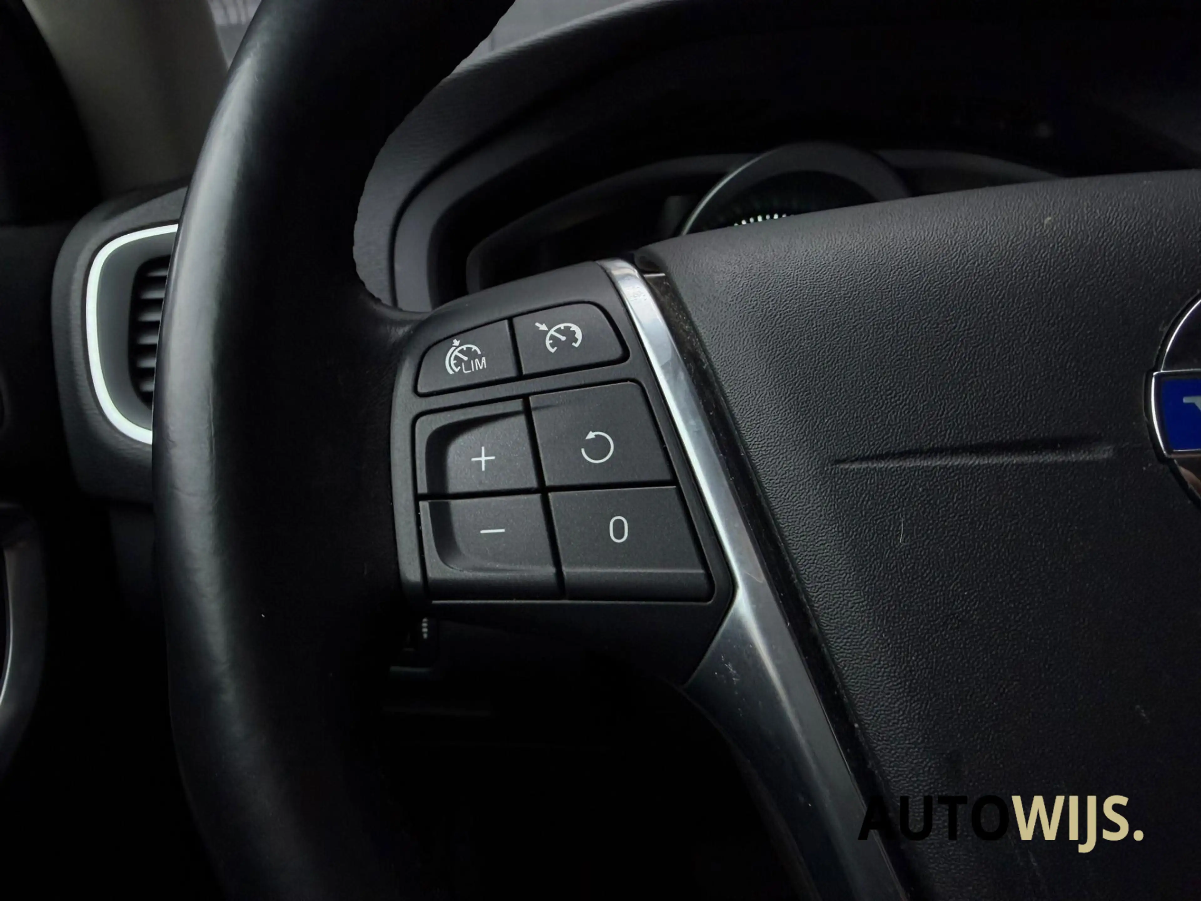 Volvo V40 Cross Country 5CILLINDER|180PK|AUT|TREKHAAK| — photo 5