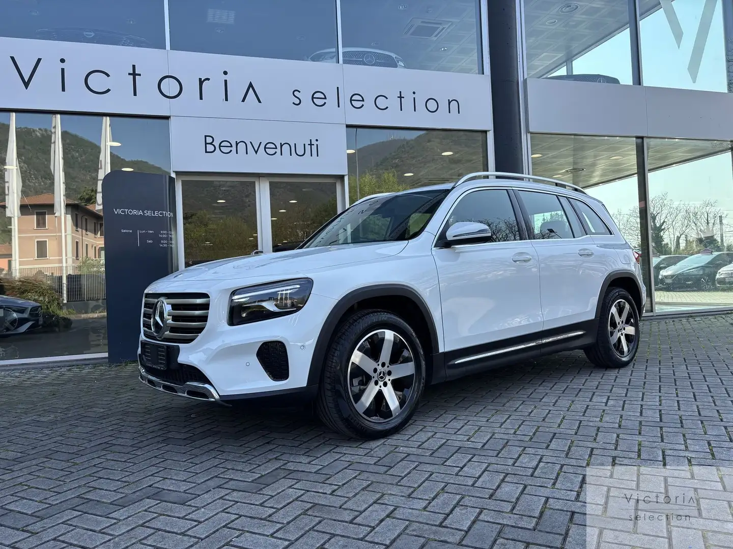 Mercedes-Benz GLB 200 200 D ADVANCED PLUS 150 CV C.AUTOMATICO G.TRAINO Bianco - 2