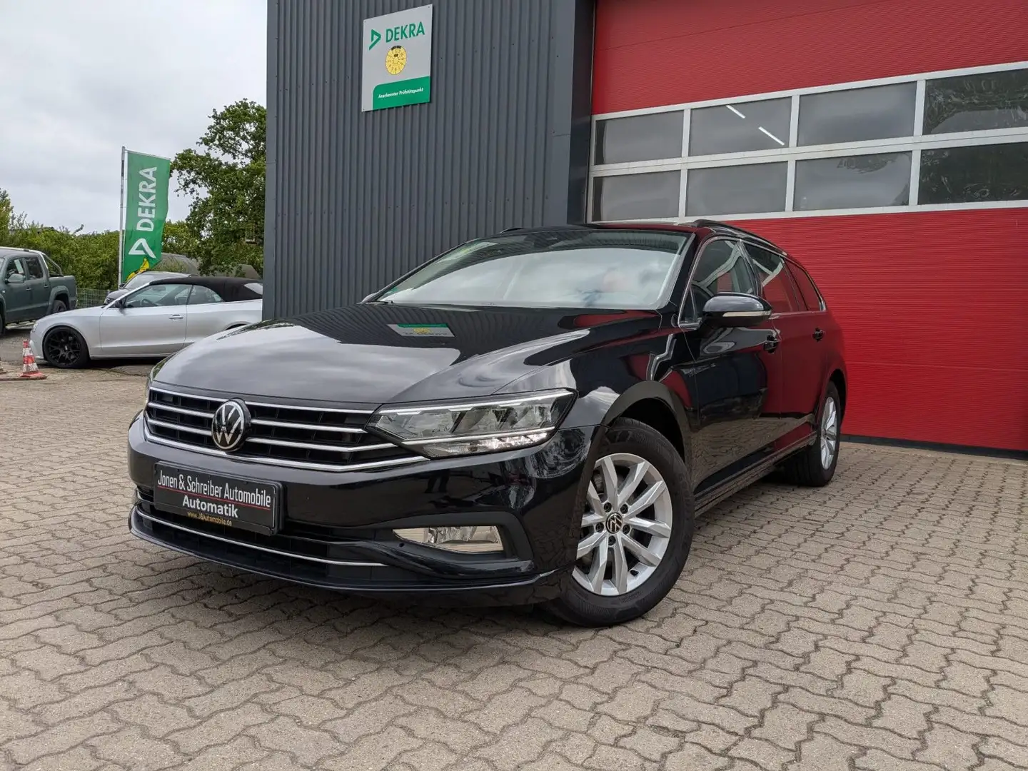 Volkswagen Passat Variant Business Automatik LED Massage Noir - 1