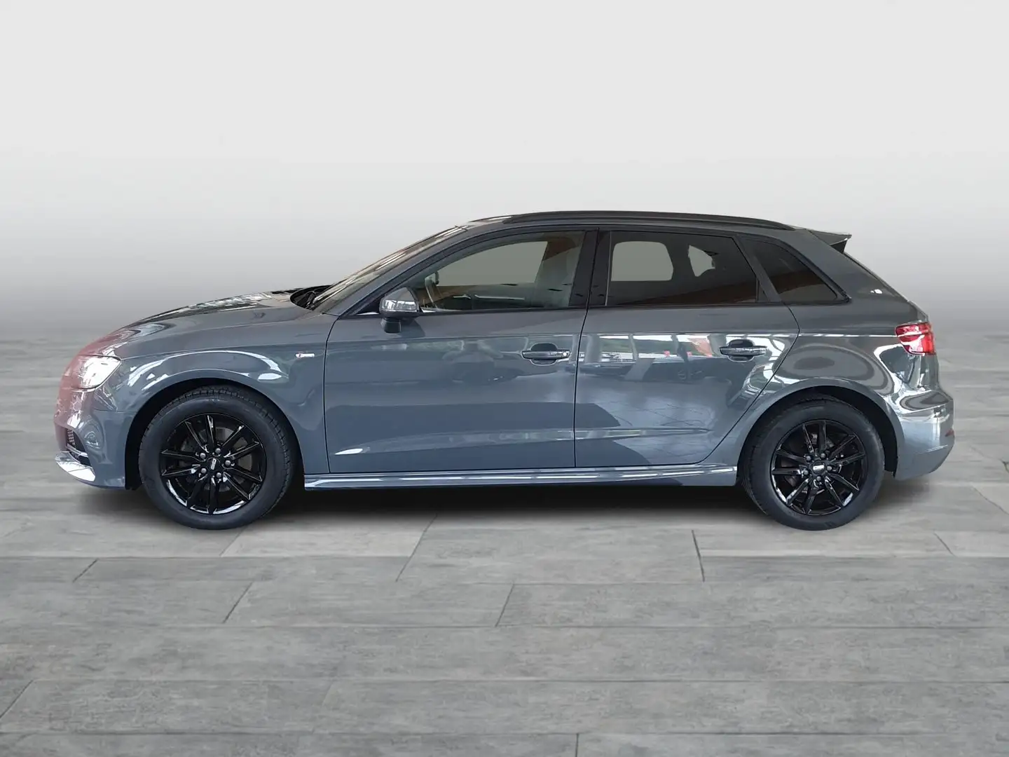 Audi A3 30 TFSI Member Grau - 2